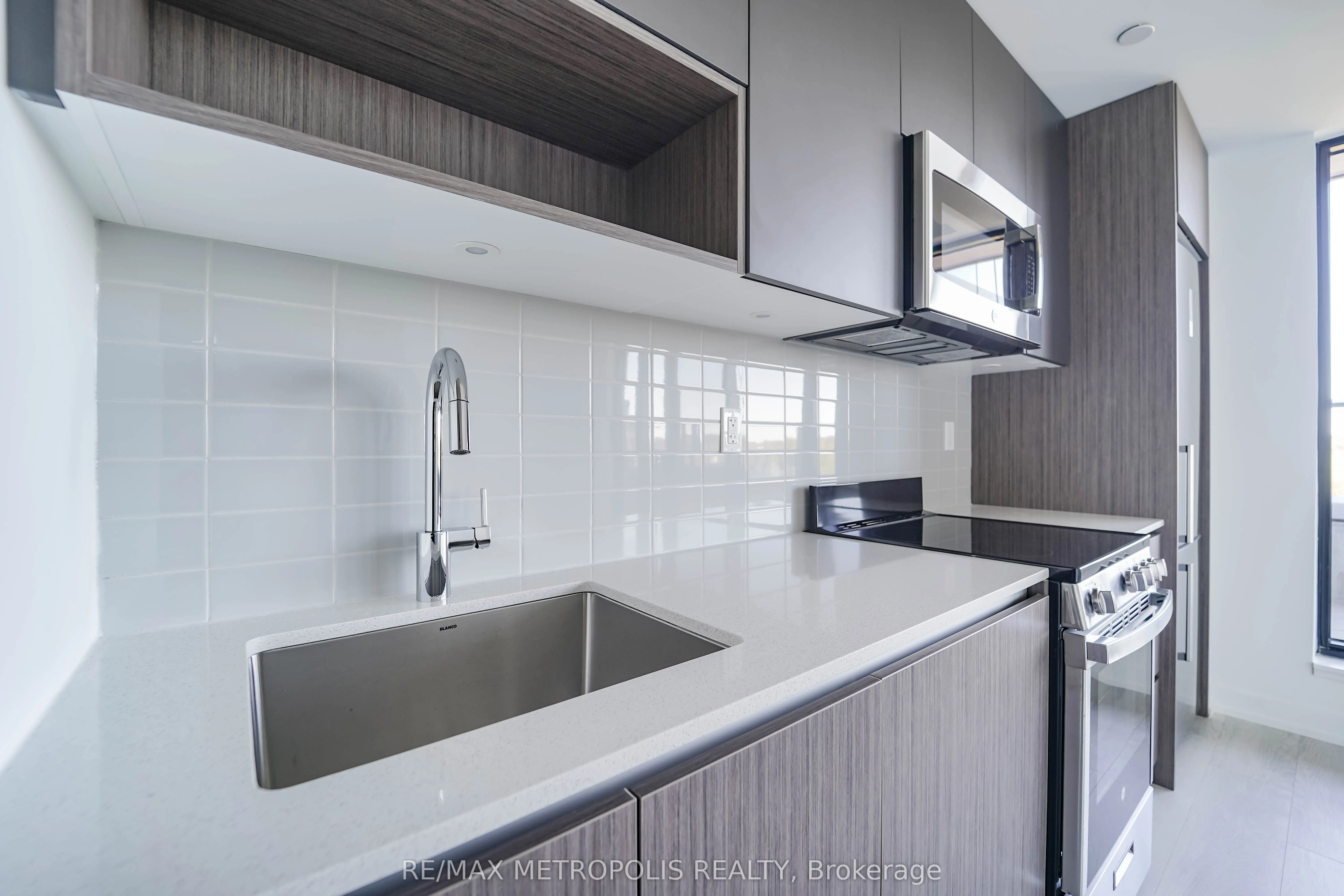 801 The Queensway, #720