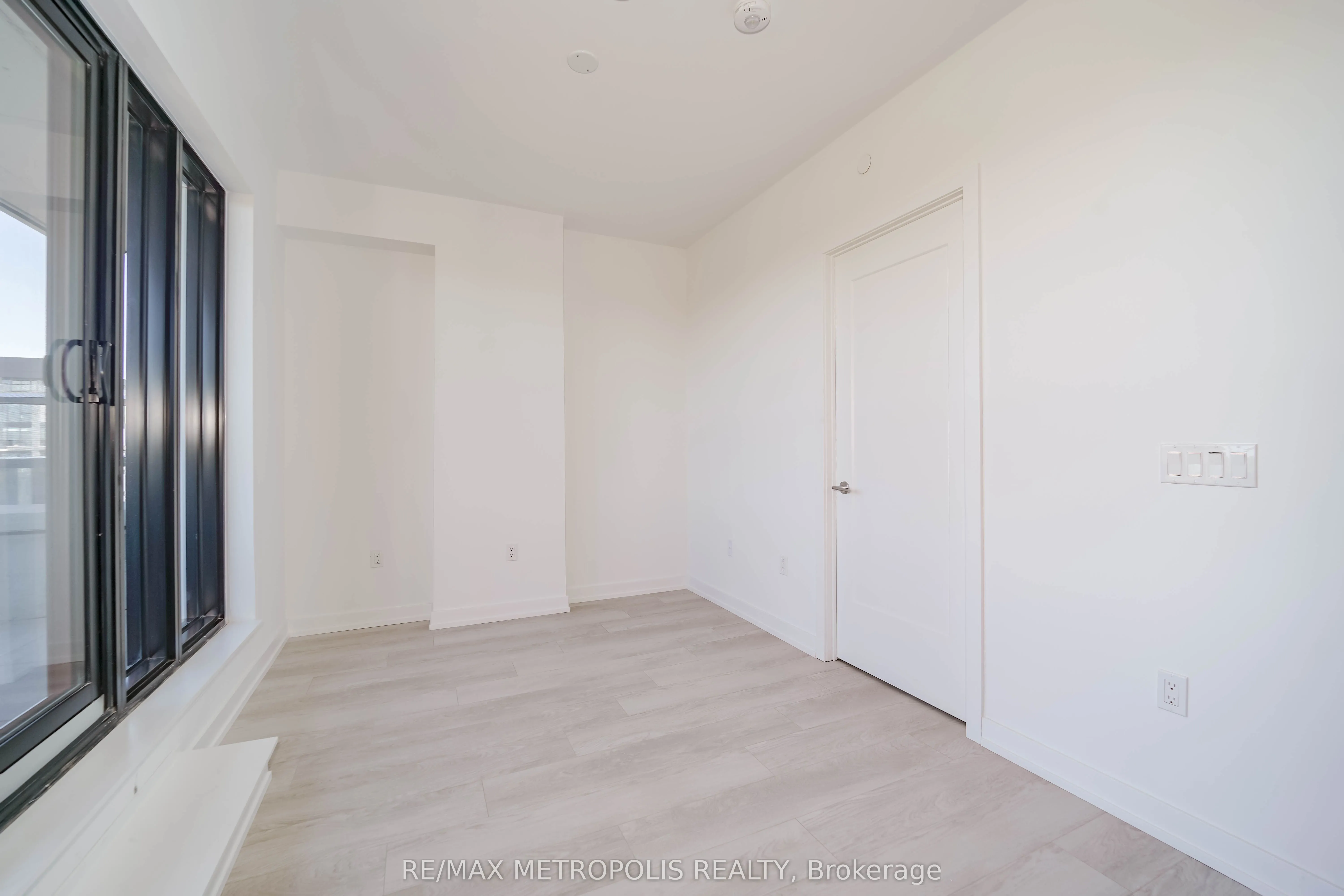 801 The Queensway, #720