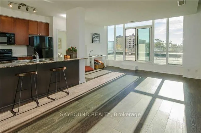 3525 Kariya Drive, #305