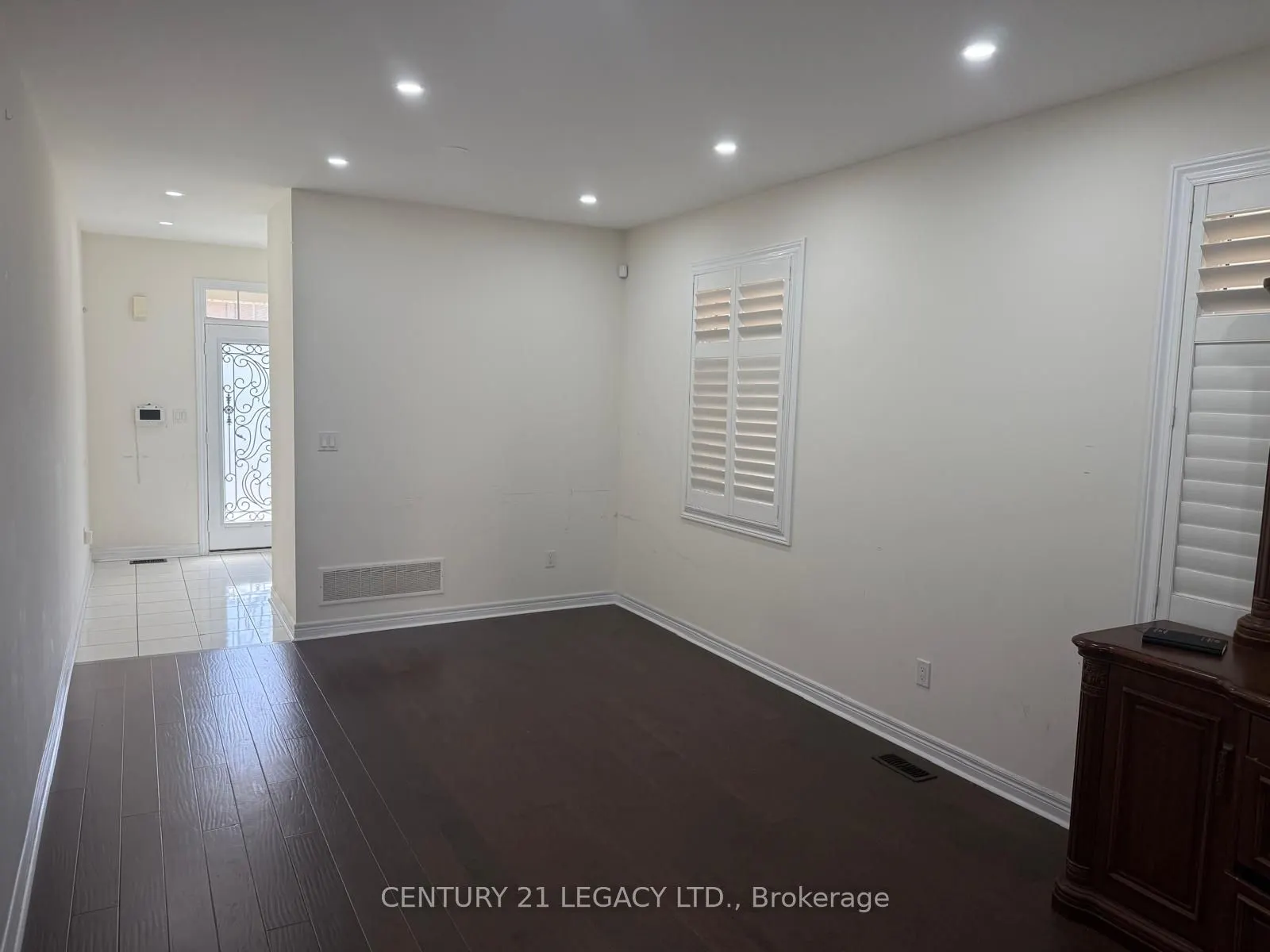 8 George Gray Drive