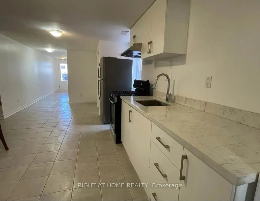 16 Prouse Drive, #Lower