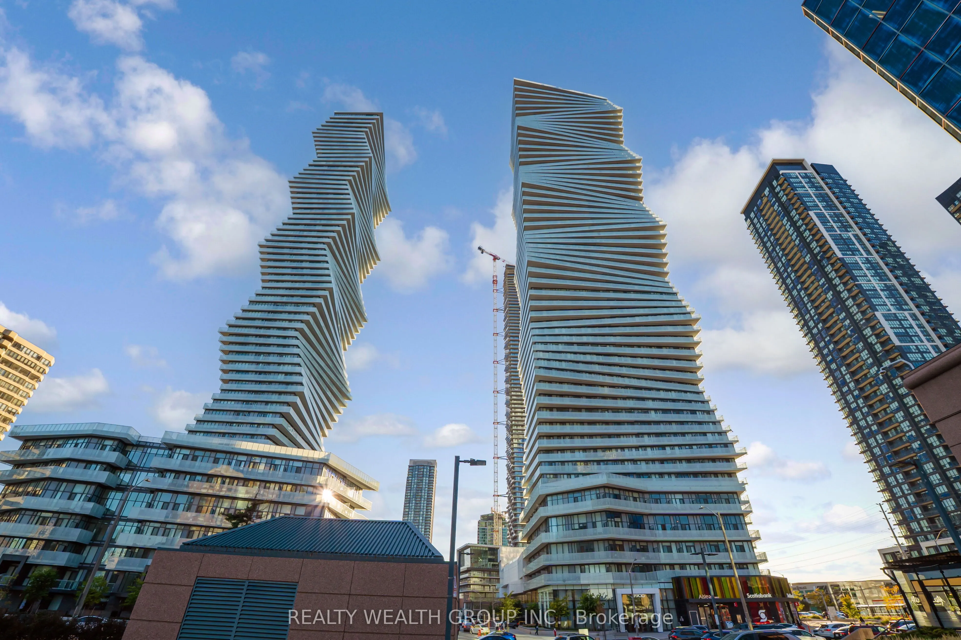 3900 Confederation Parkway, #3911