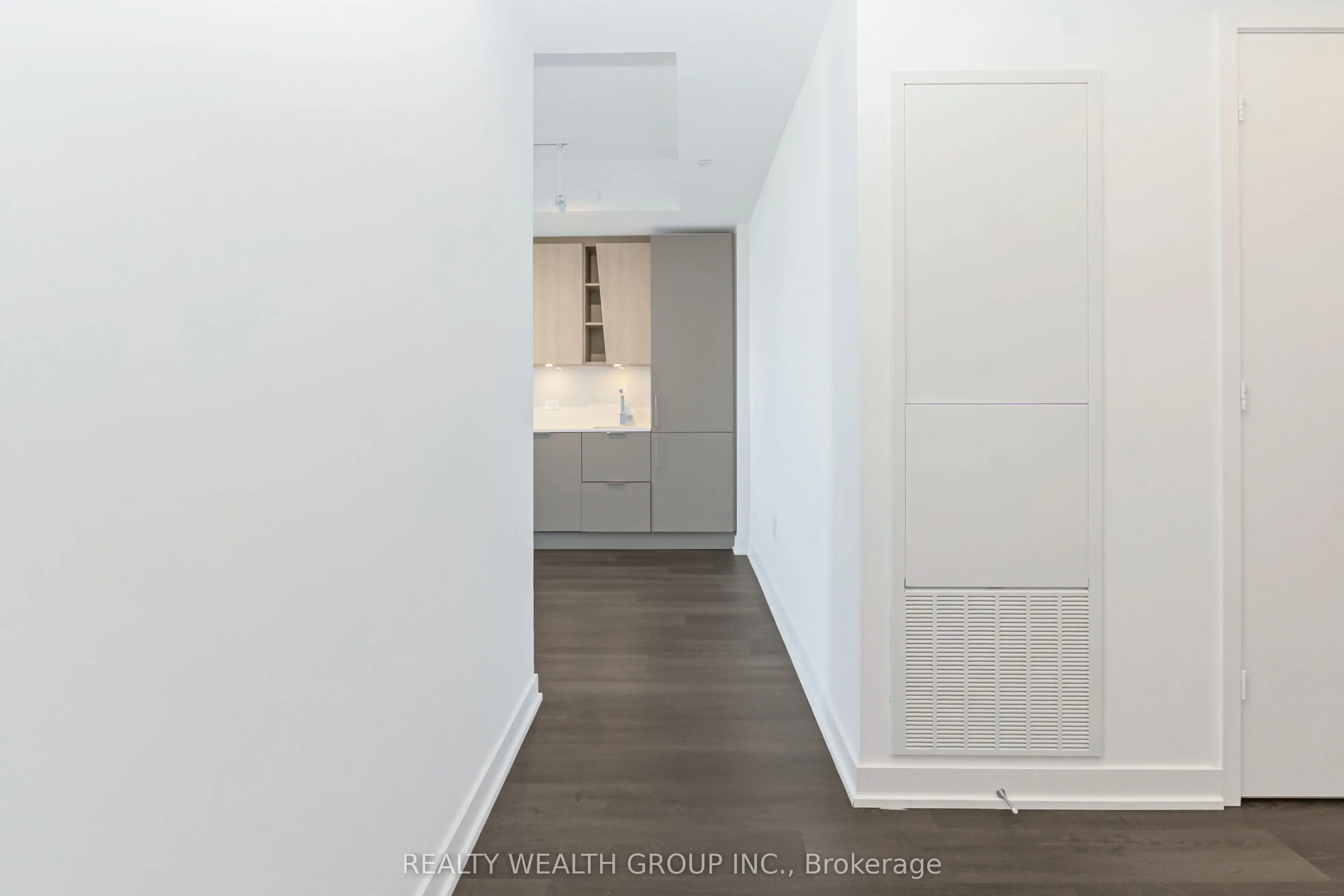 3900 Confederation Parkway, #3911