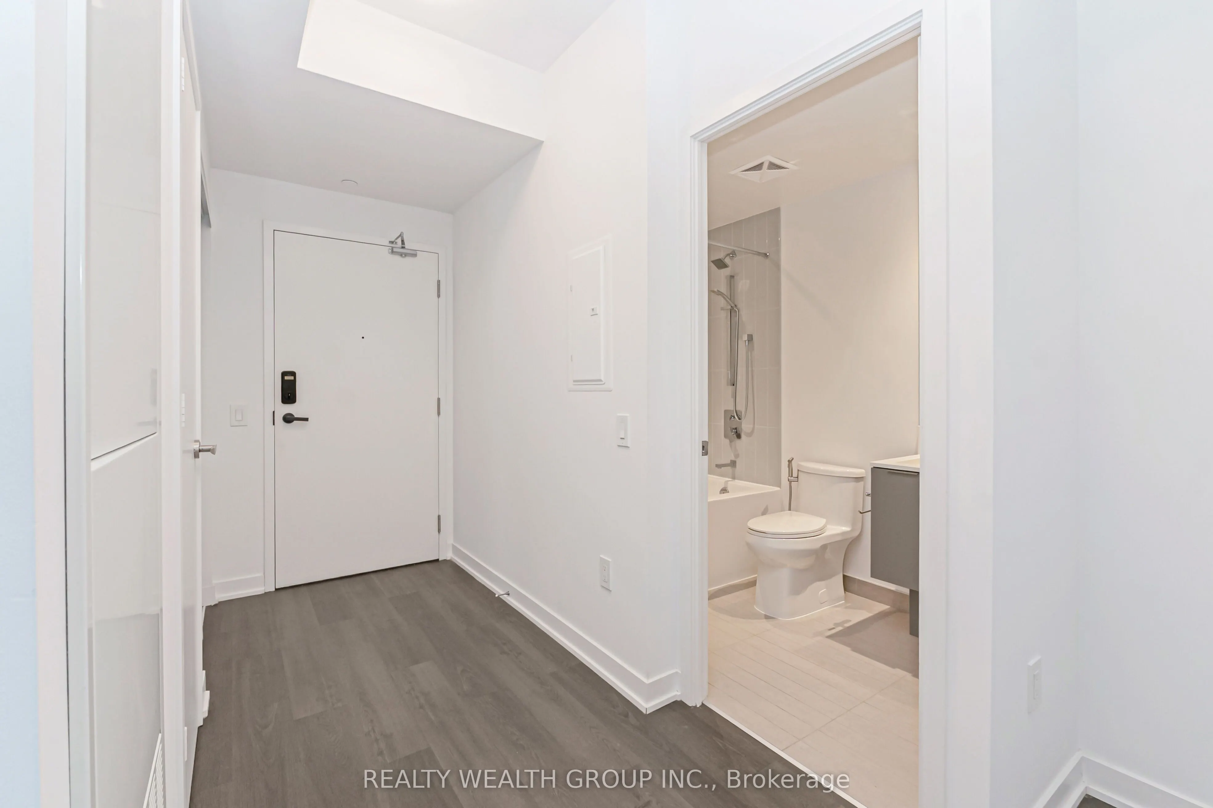3900 Confederation Parkway, #3911