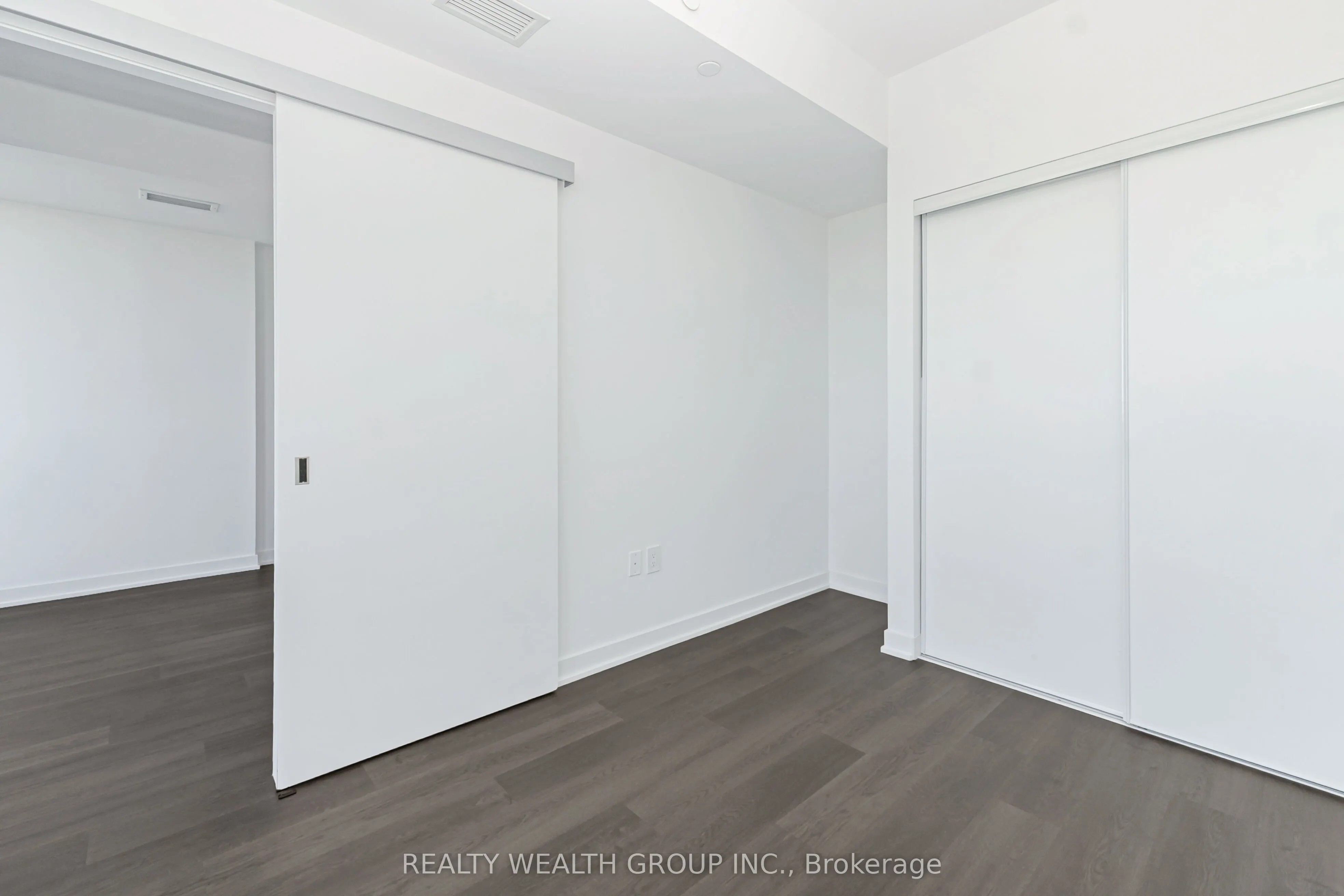 3900 Confederation Parkway, #3911