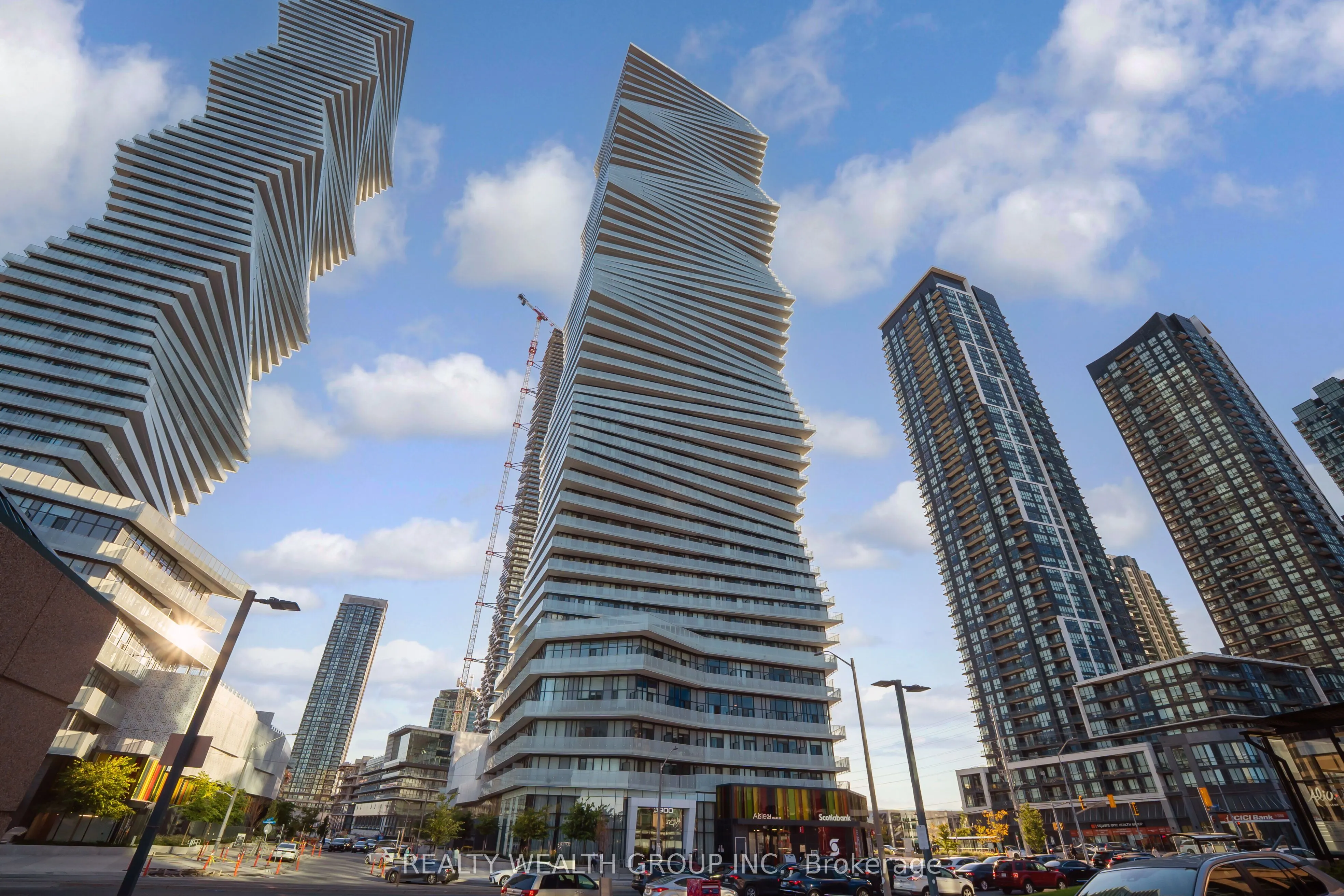 3900 Confederation Parkway, #3911