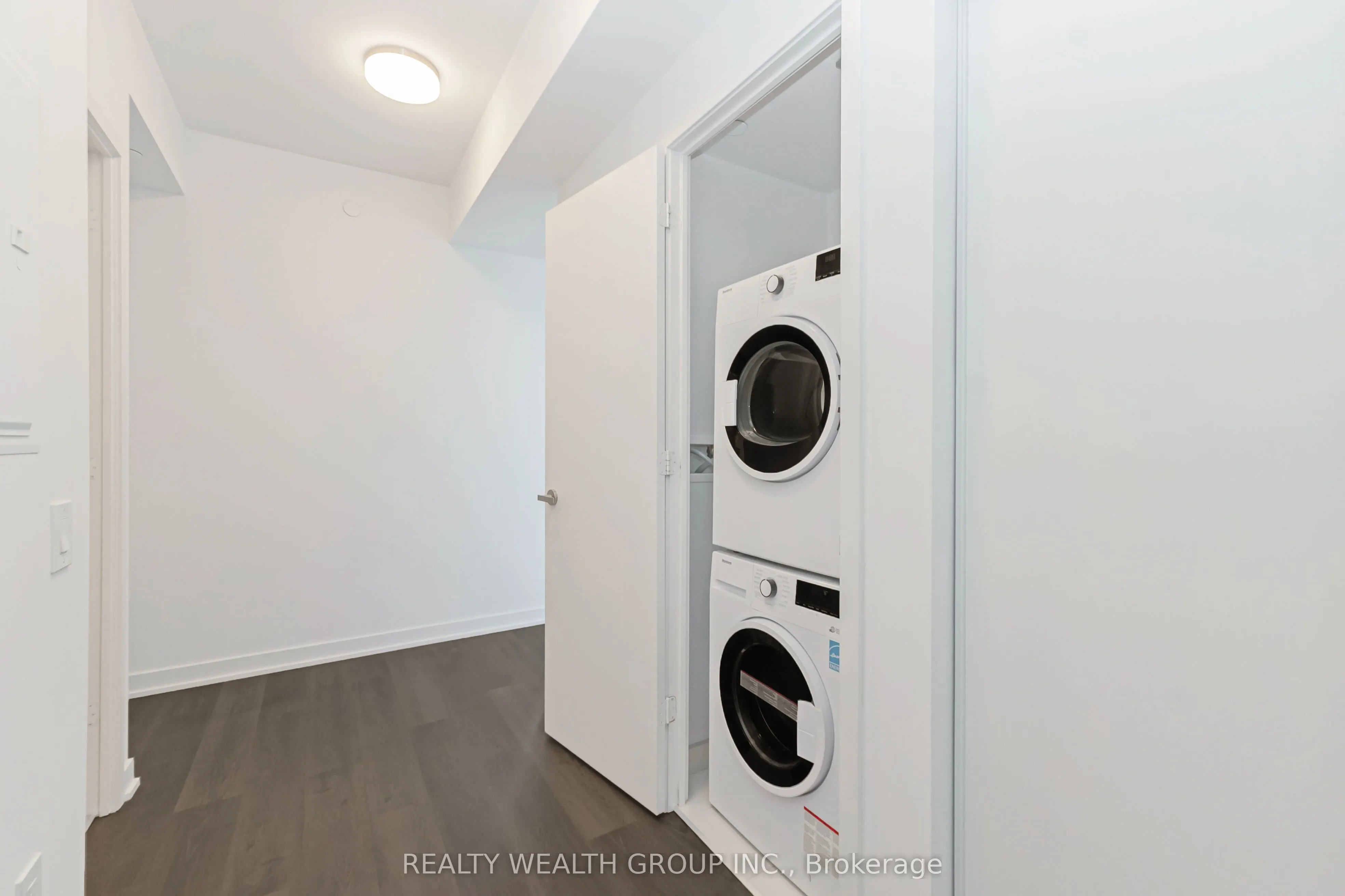 3900 Confederation Parkway, #3911