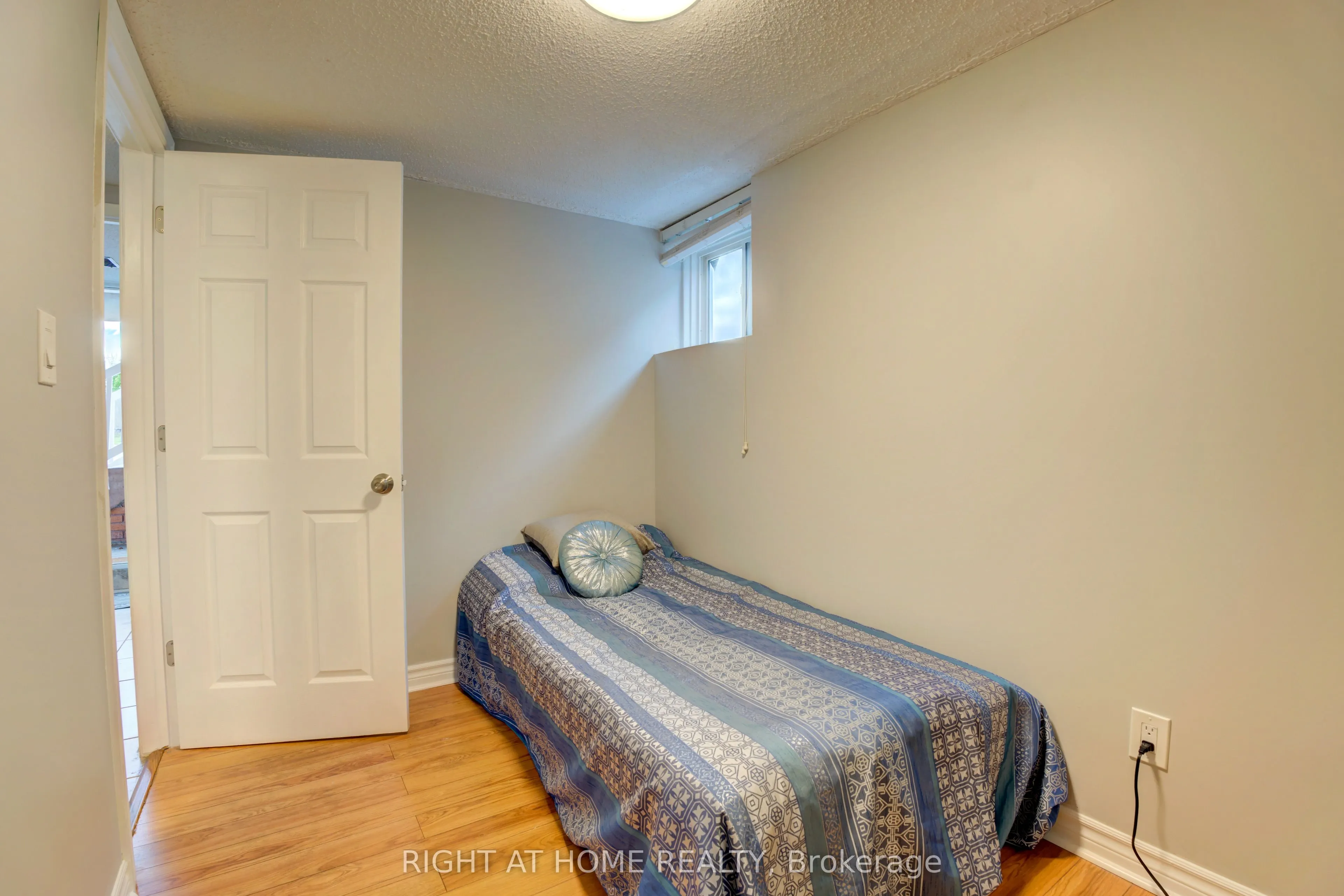 208 Meadows Boulevard