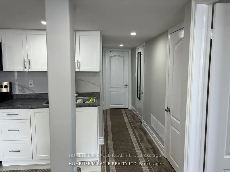 8 Robert Parkinson Drive, #Bsmt