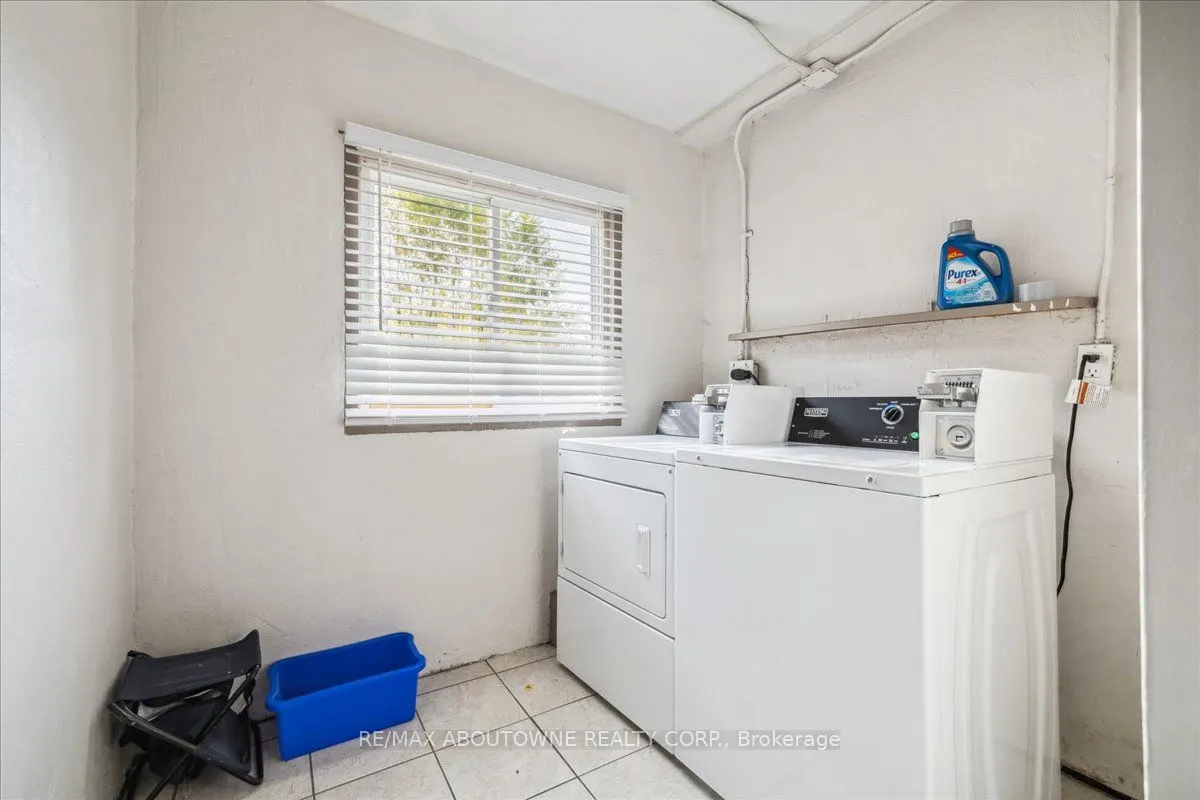 2350 Queensway Drive, #1