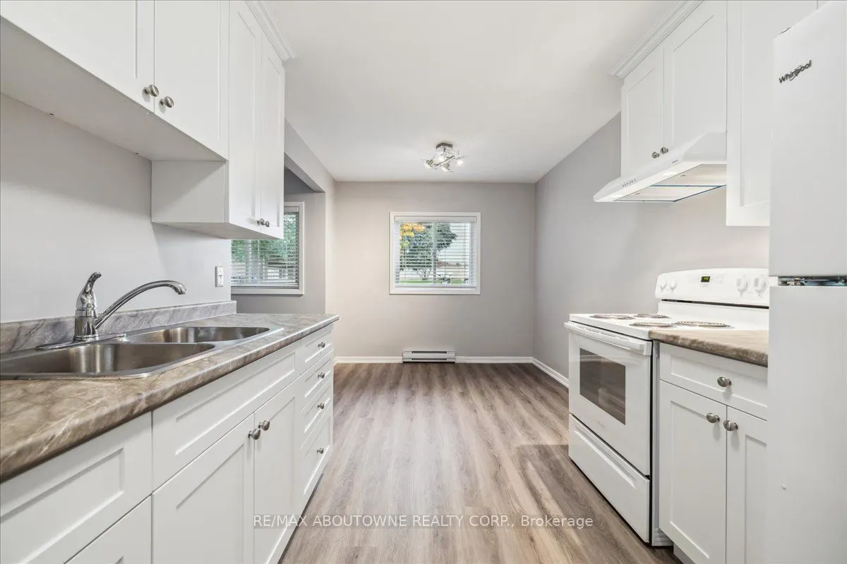 2350 Queensway Drive, #1