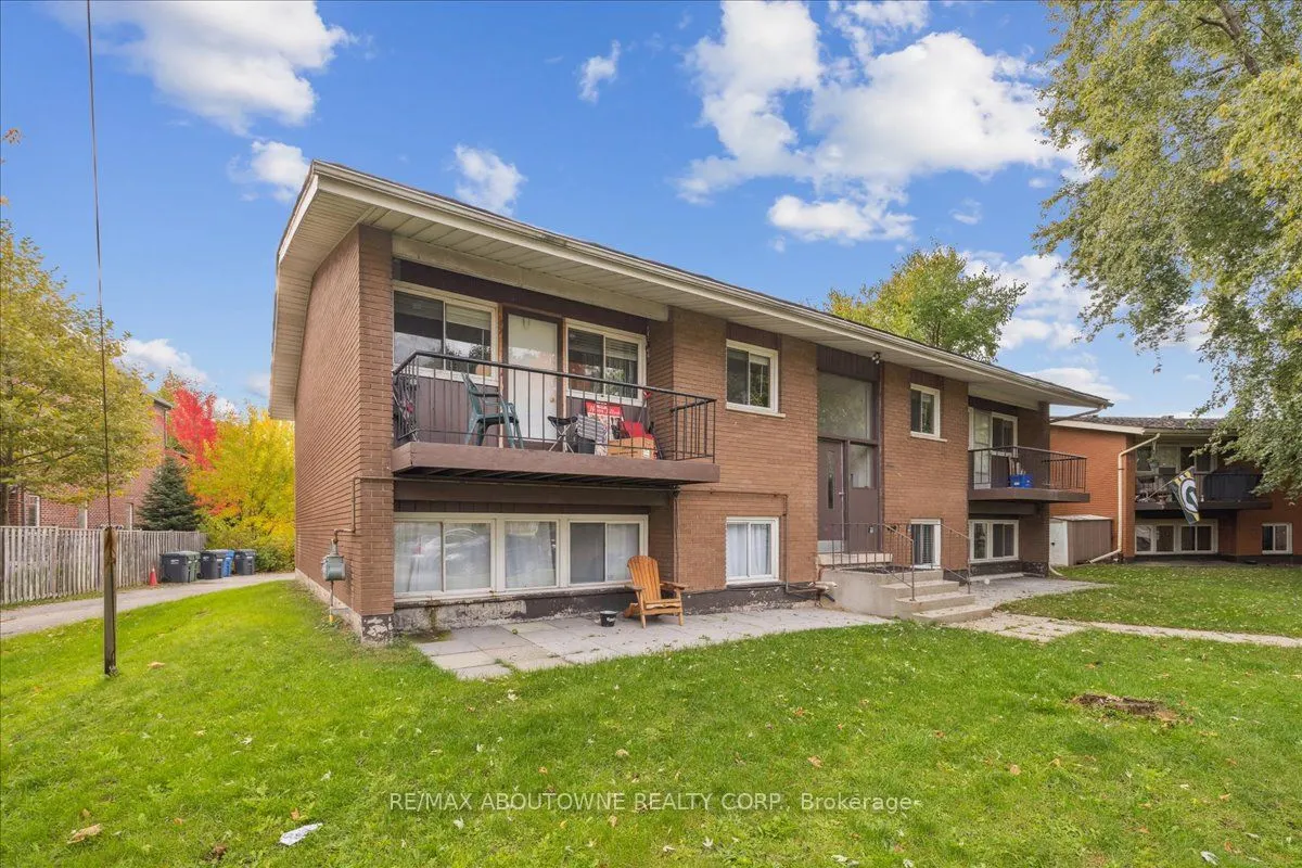 2350 Queensway Drive, #1
