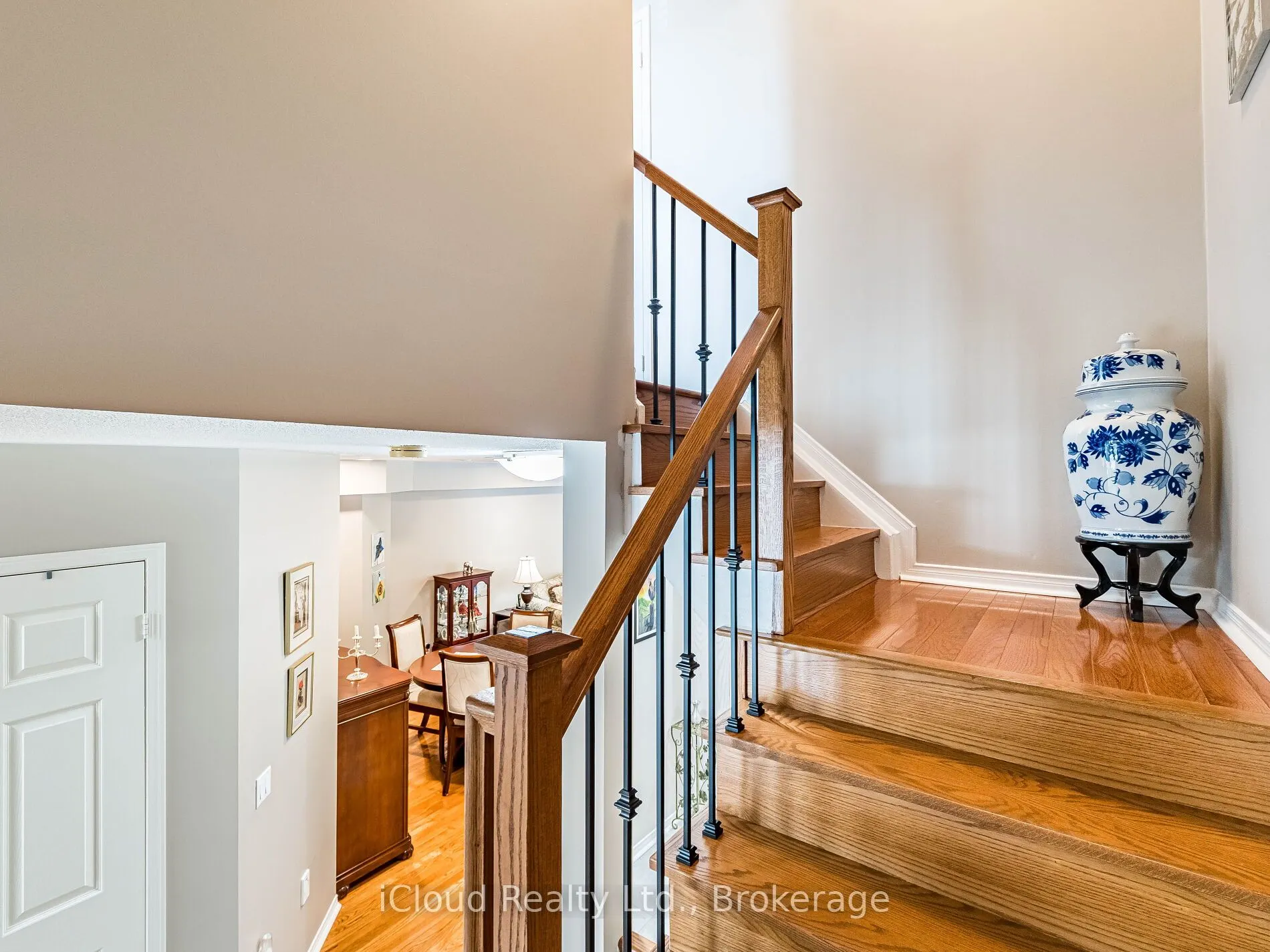 82 Hanton Crescent