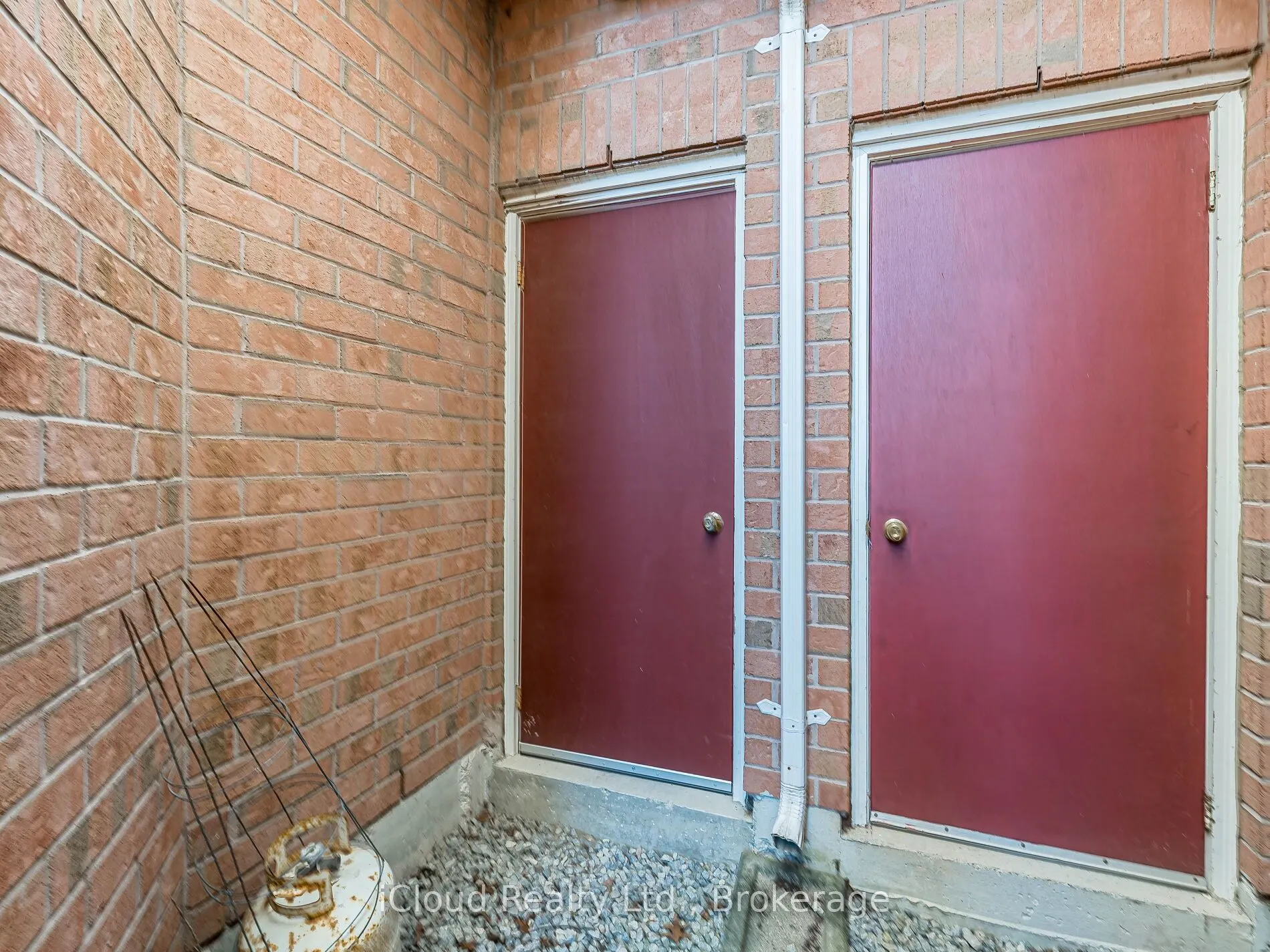 82 Hanton Crescent