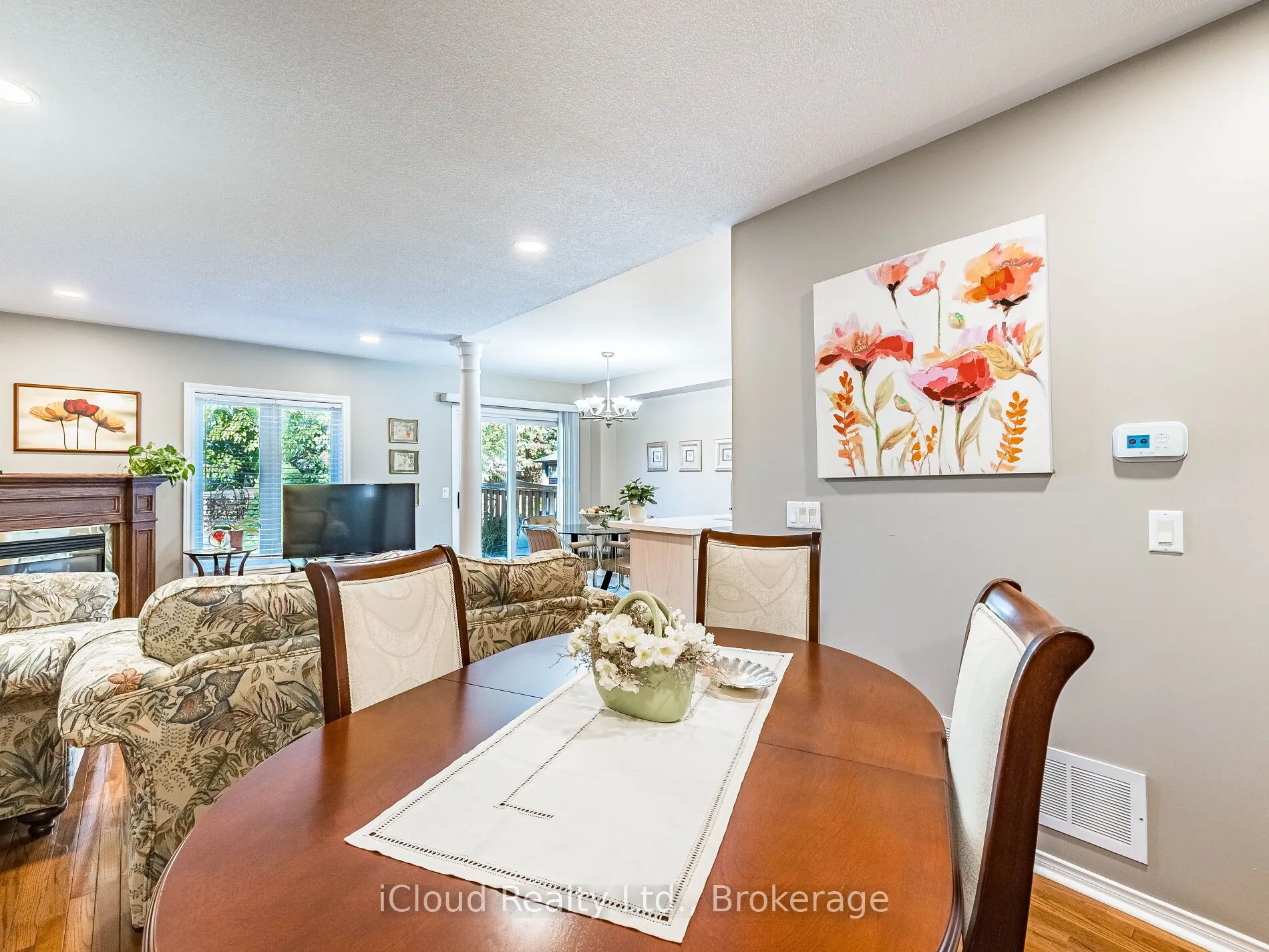 82 Hanton Crescent