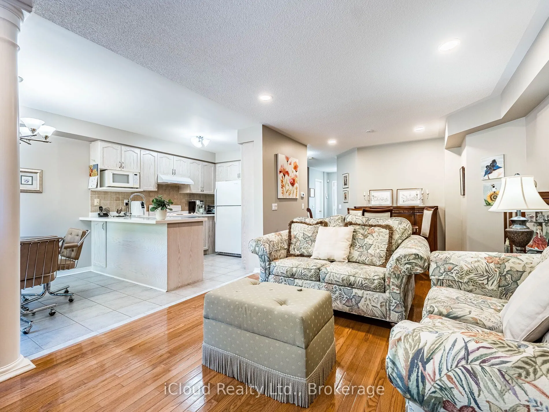 82 Hanton Crescent