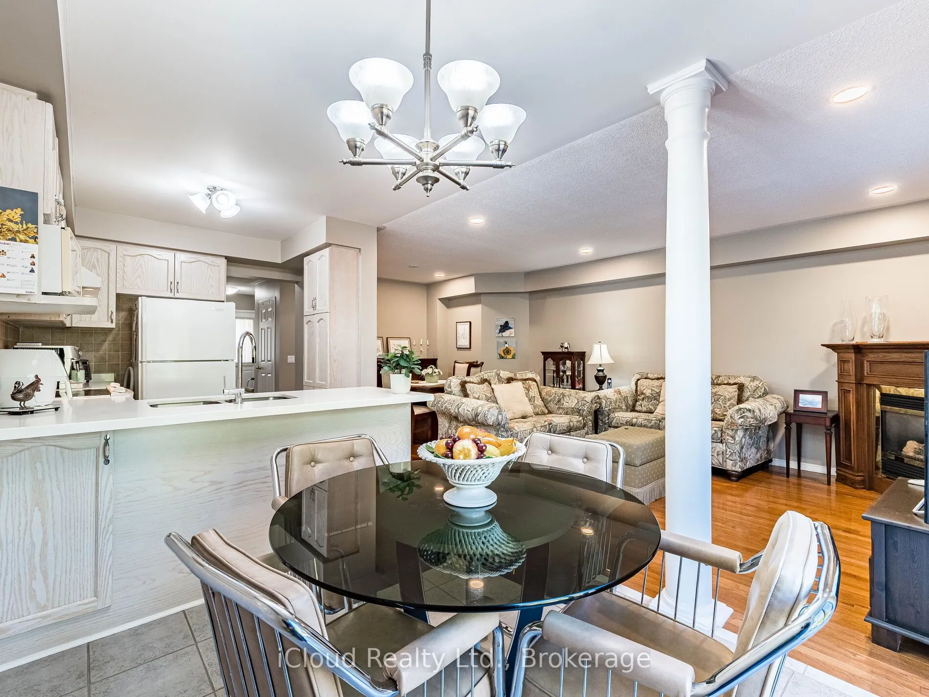 82 Hanton Crescent