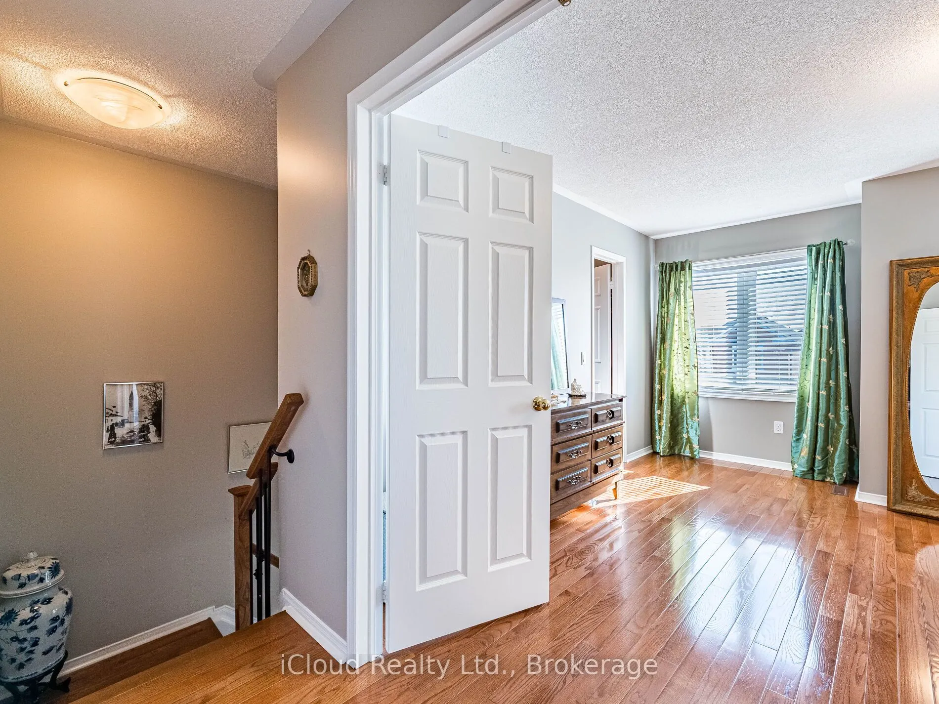82 Hanton Crescent