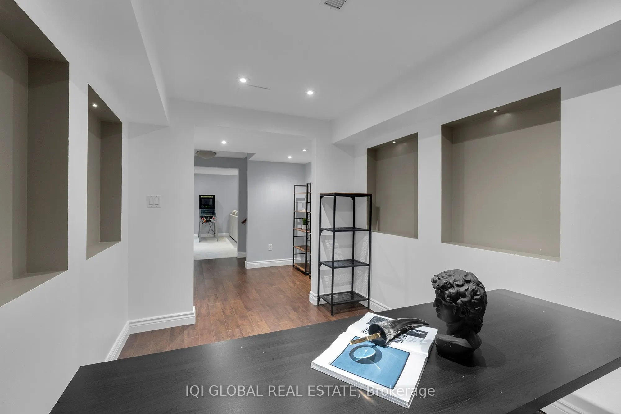 1520 Evans Terrace