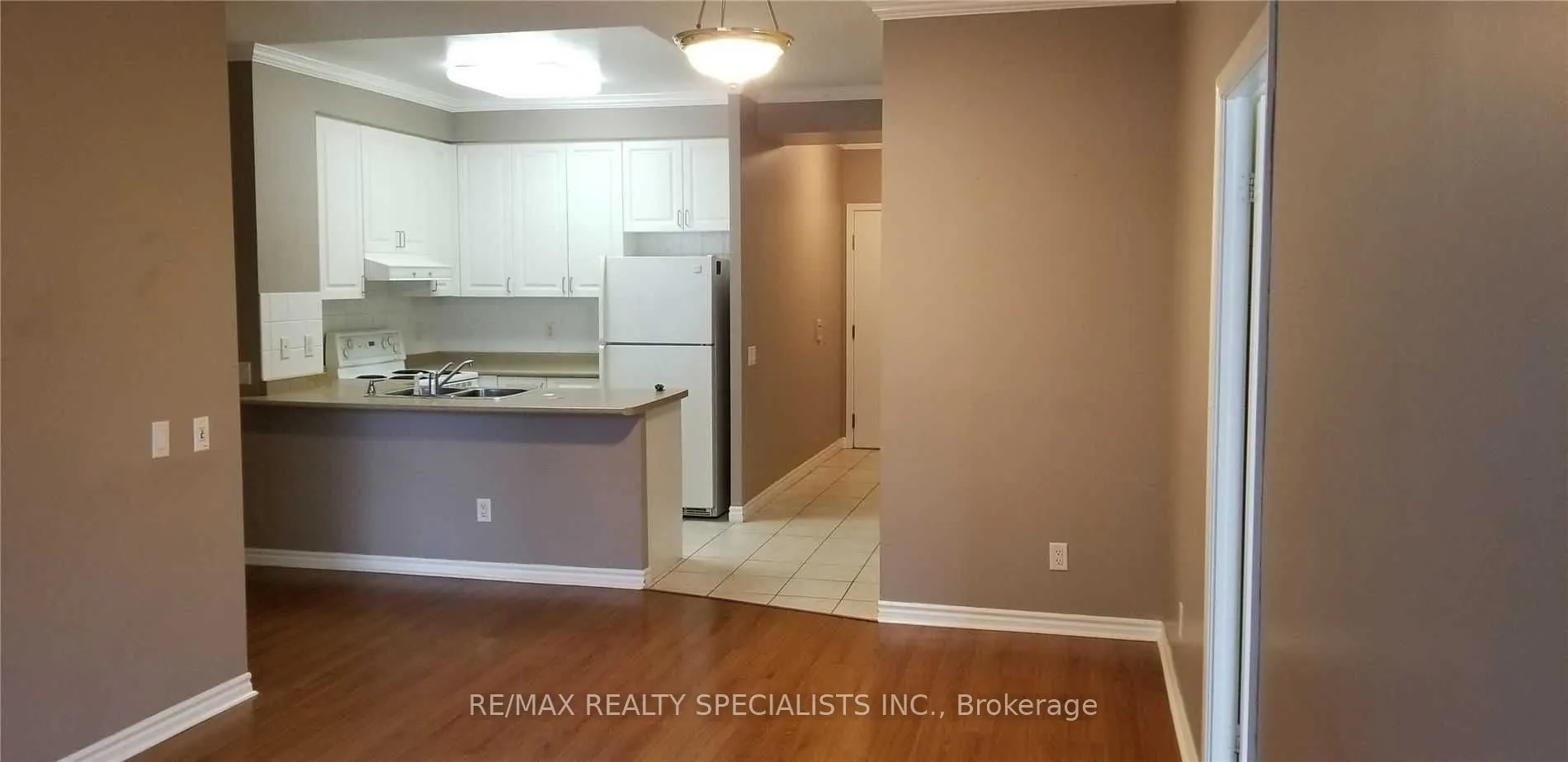25 Kingsbridge Garden Circle, #221
