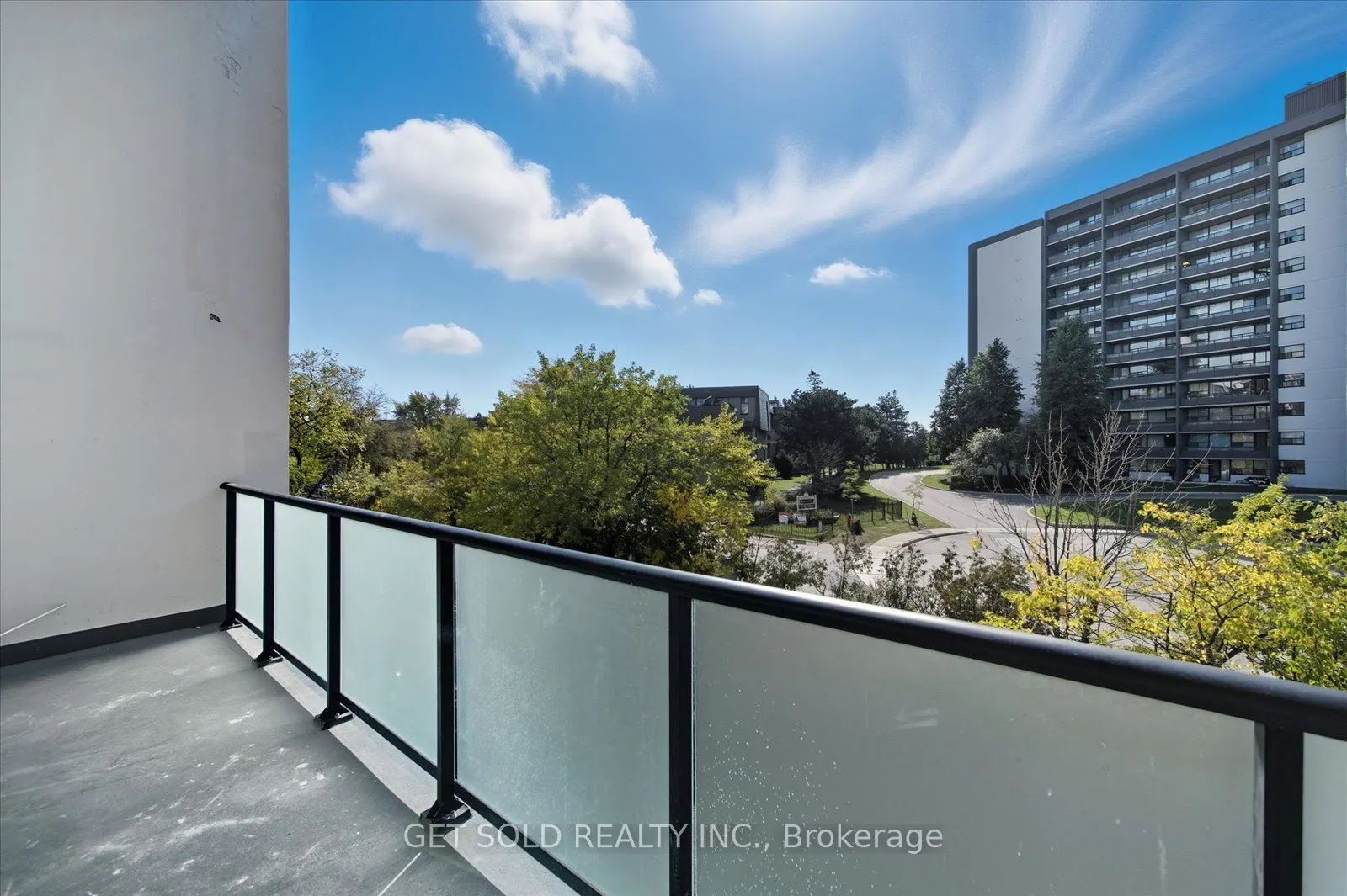 2121 Roche Court, #301
