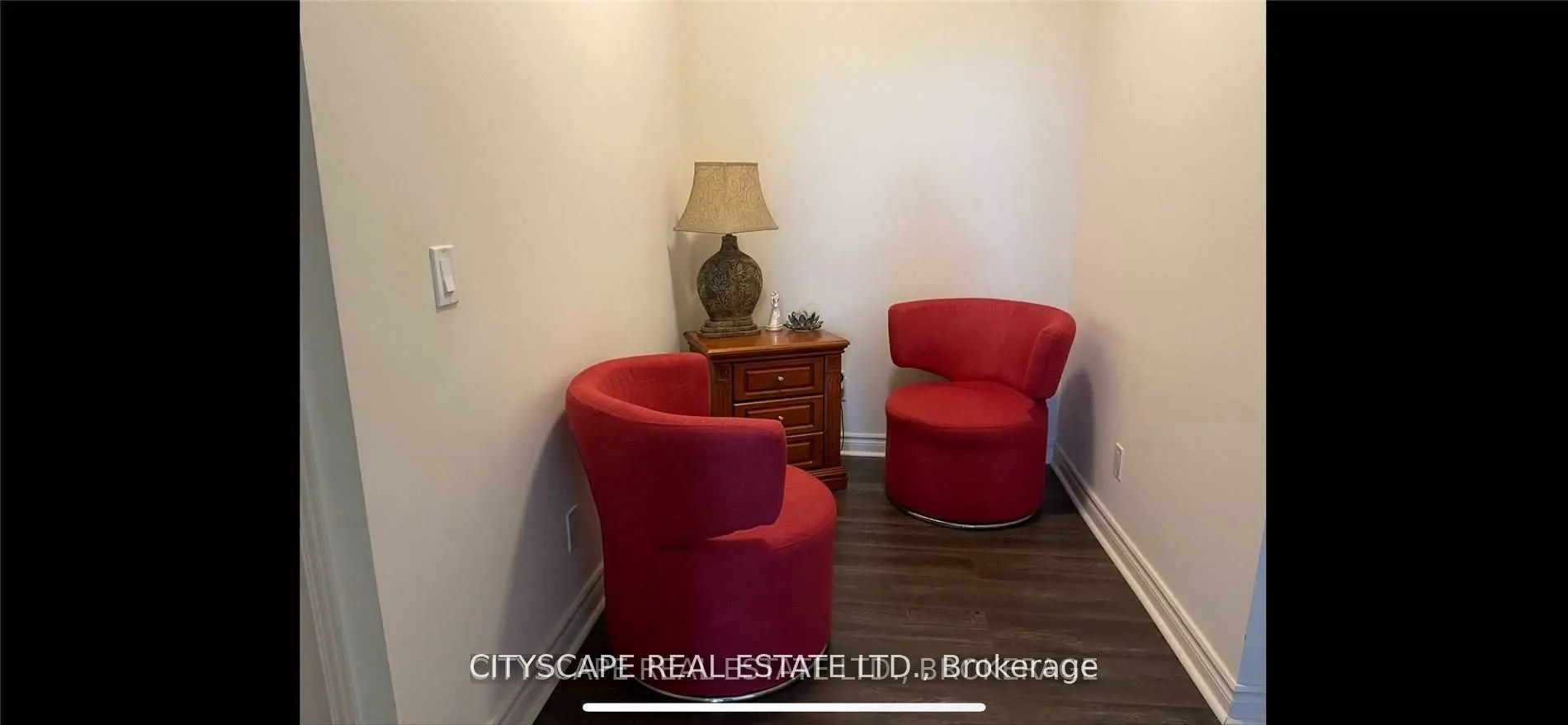 339 Rathburn Road, #915