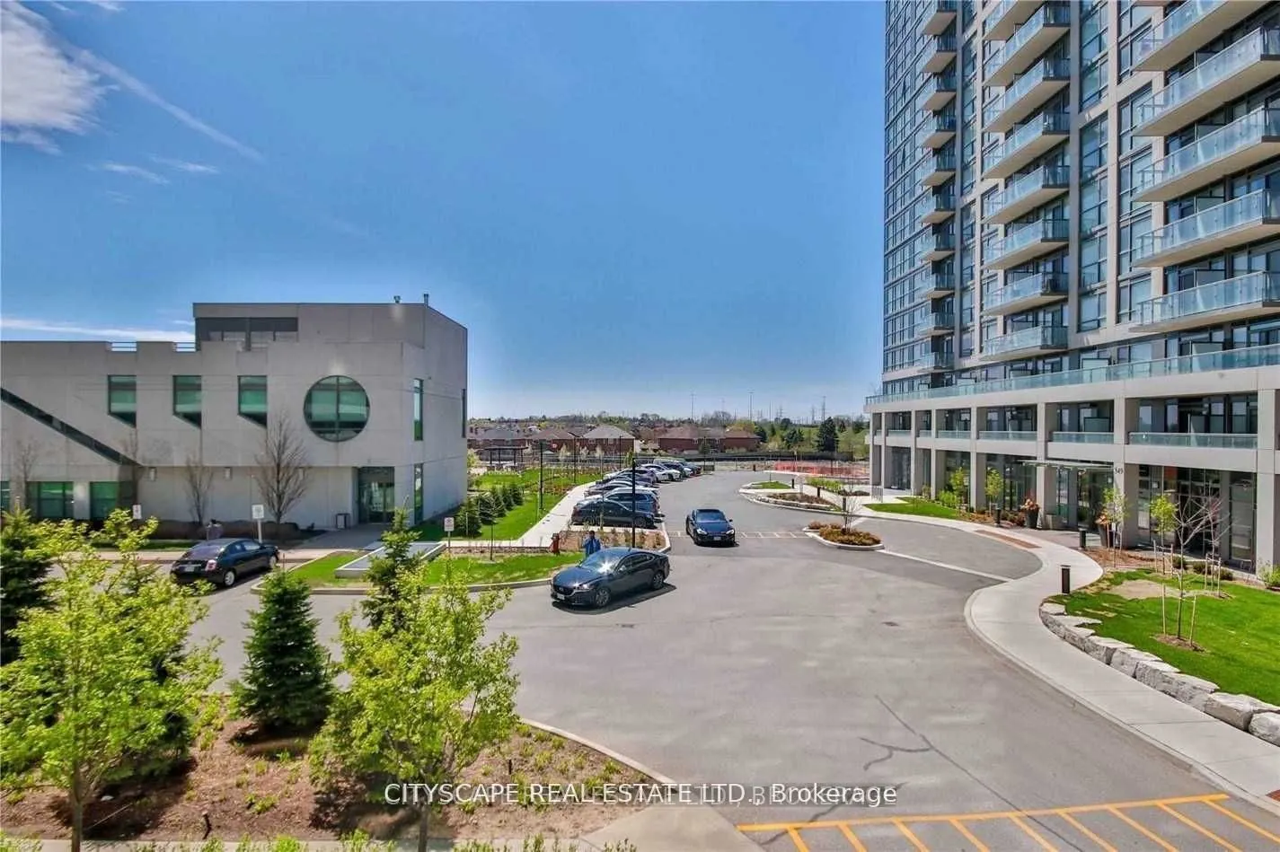 339 Rathburn Road, #915