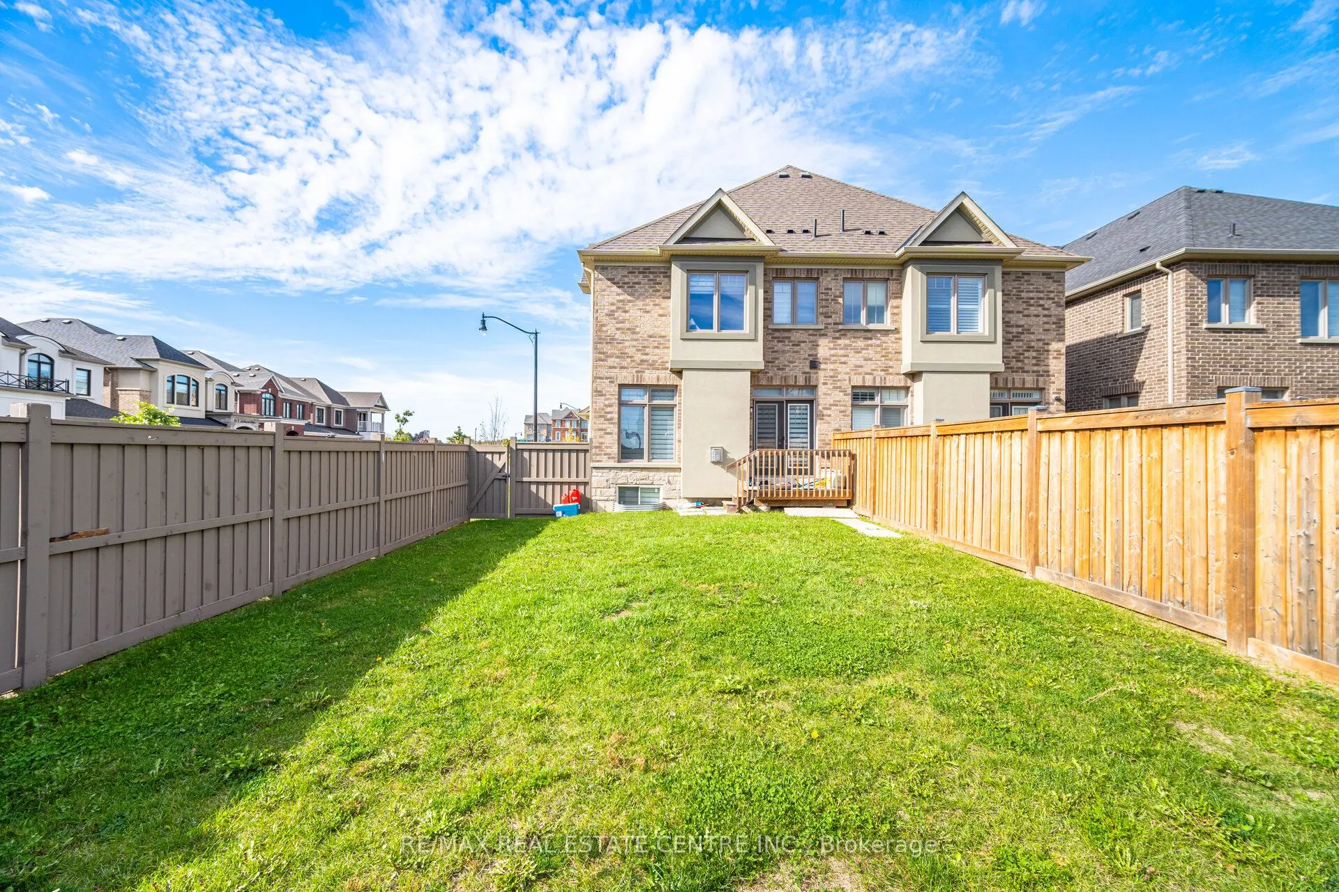 73 Brushwood Drive
