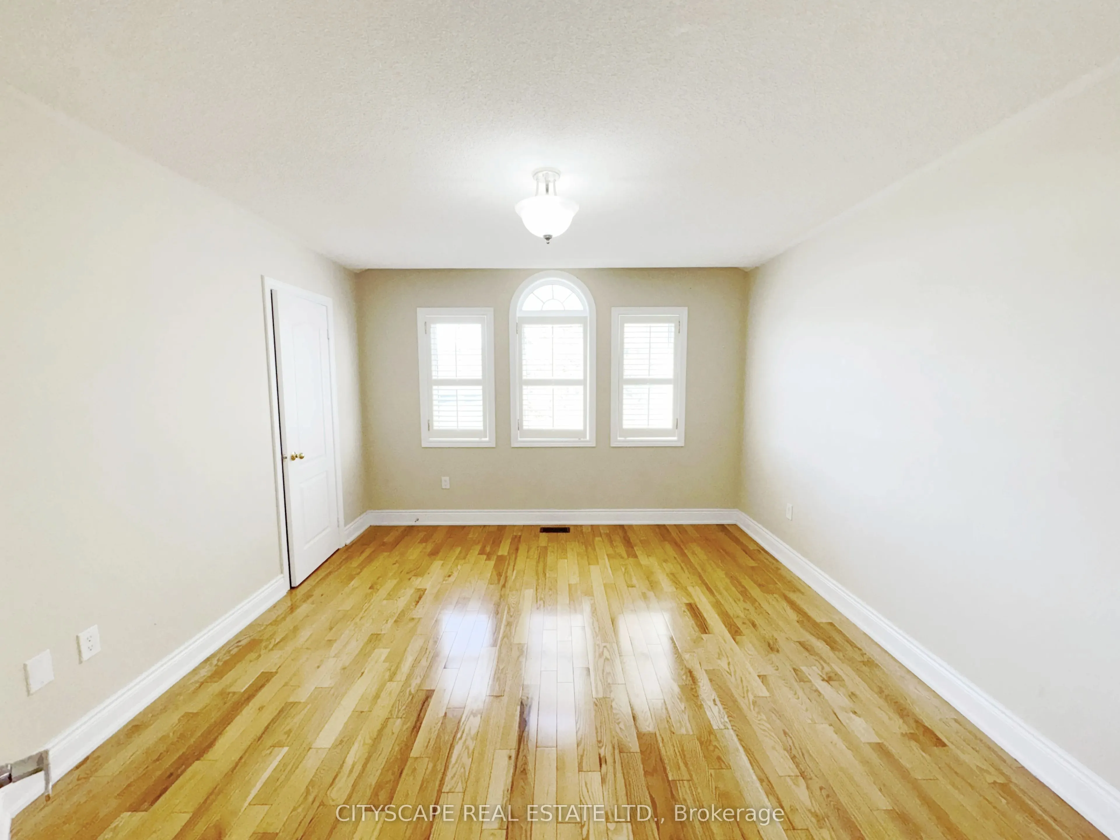 23 Brentcliff Drive