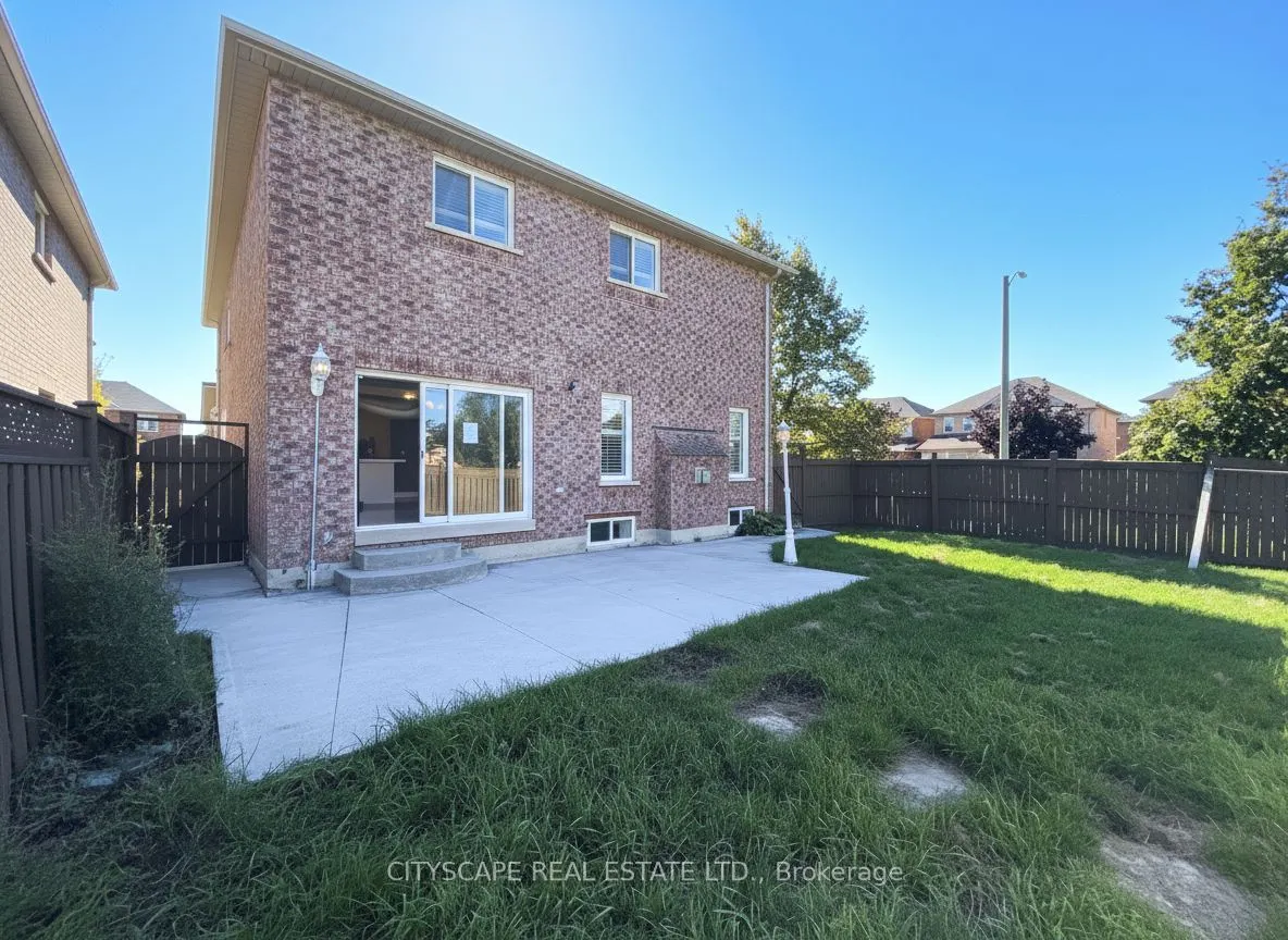 23 Brentcliff Drive