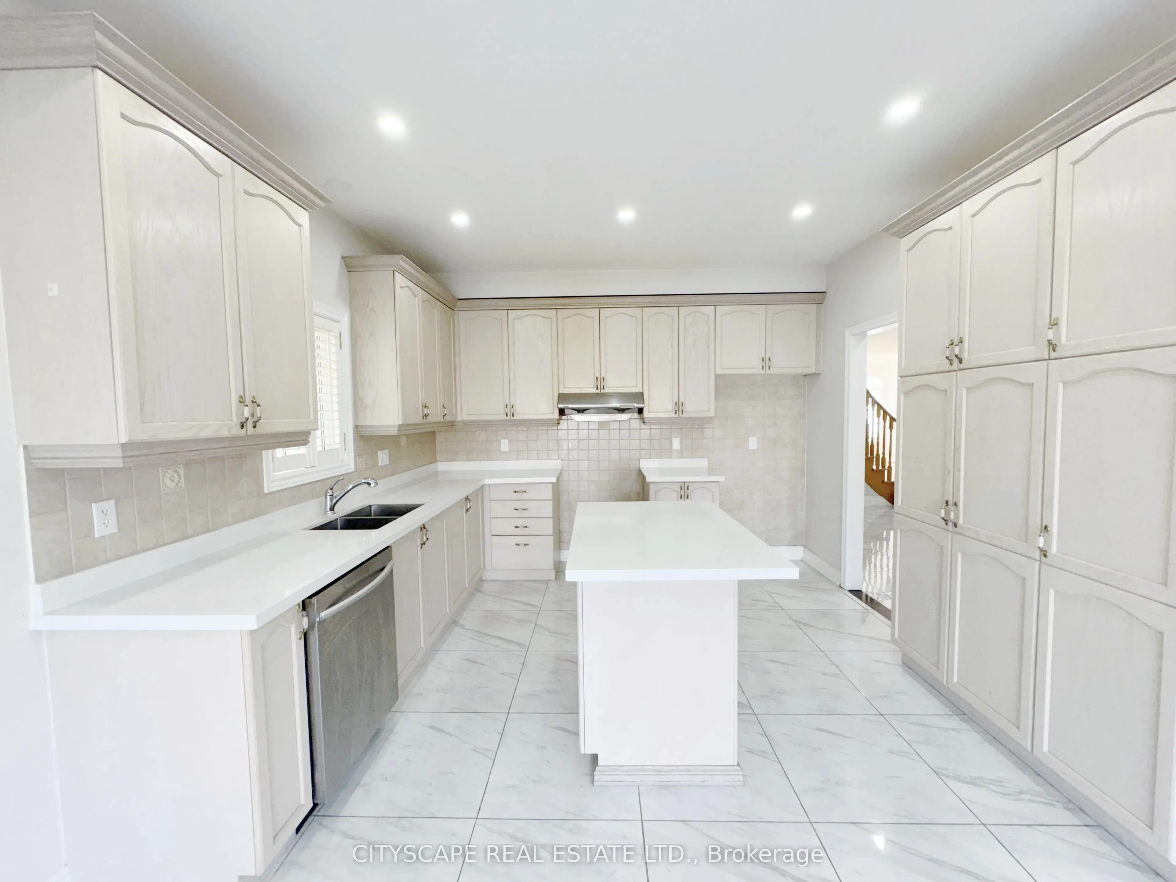 23 Brentcliff Drive