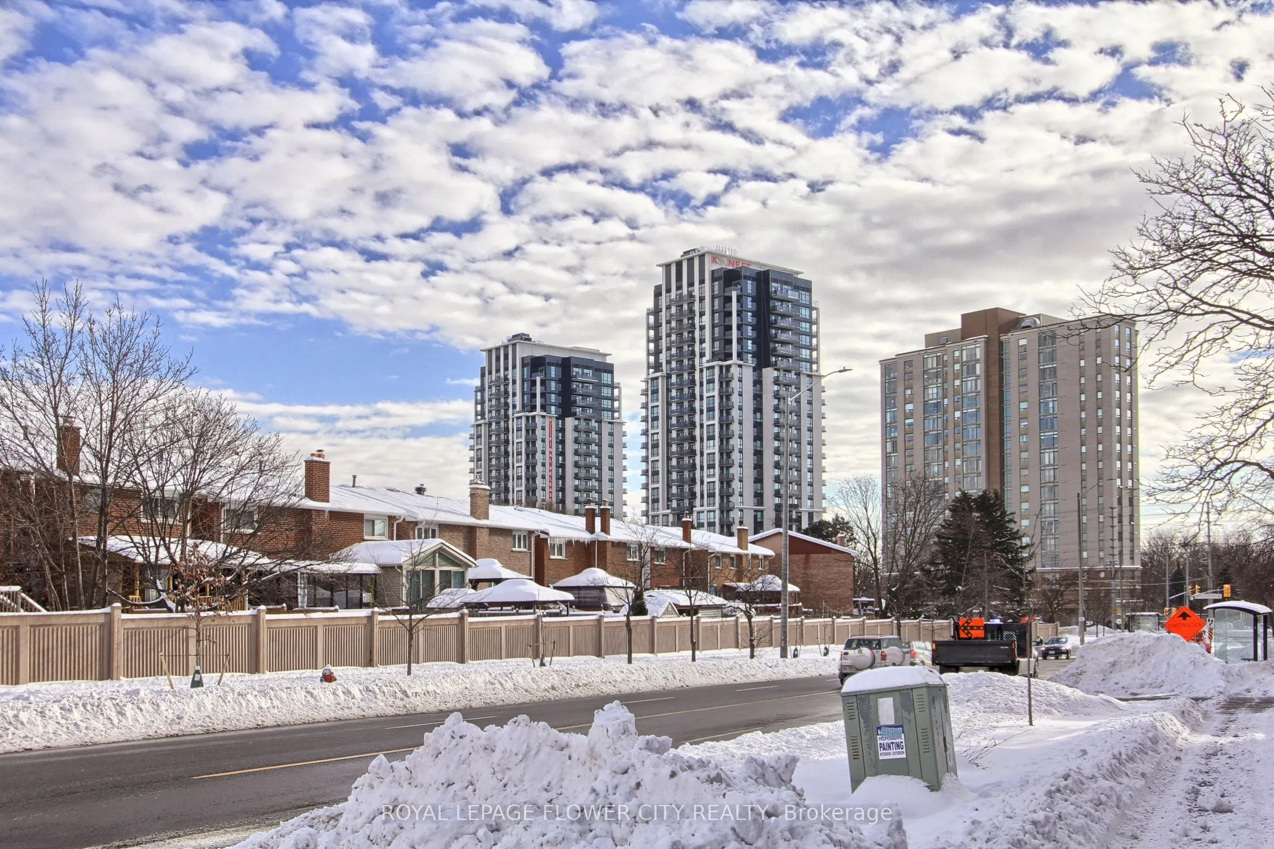 202 Burnhamthorpe Road E, #1506