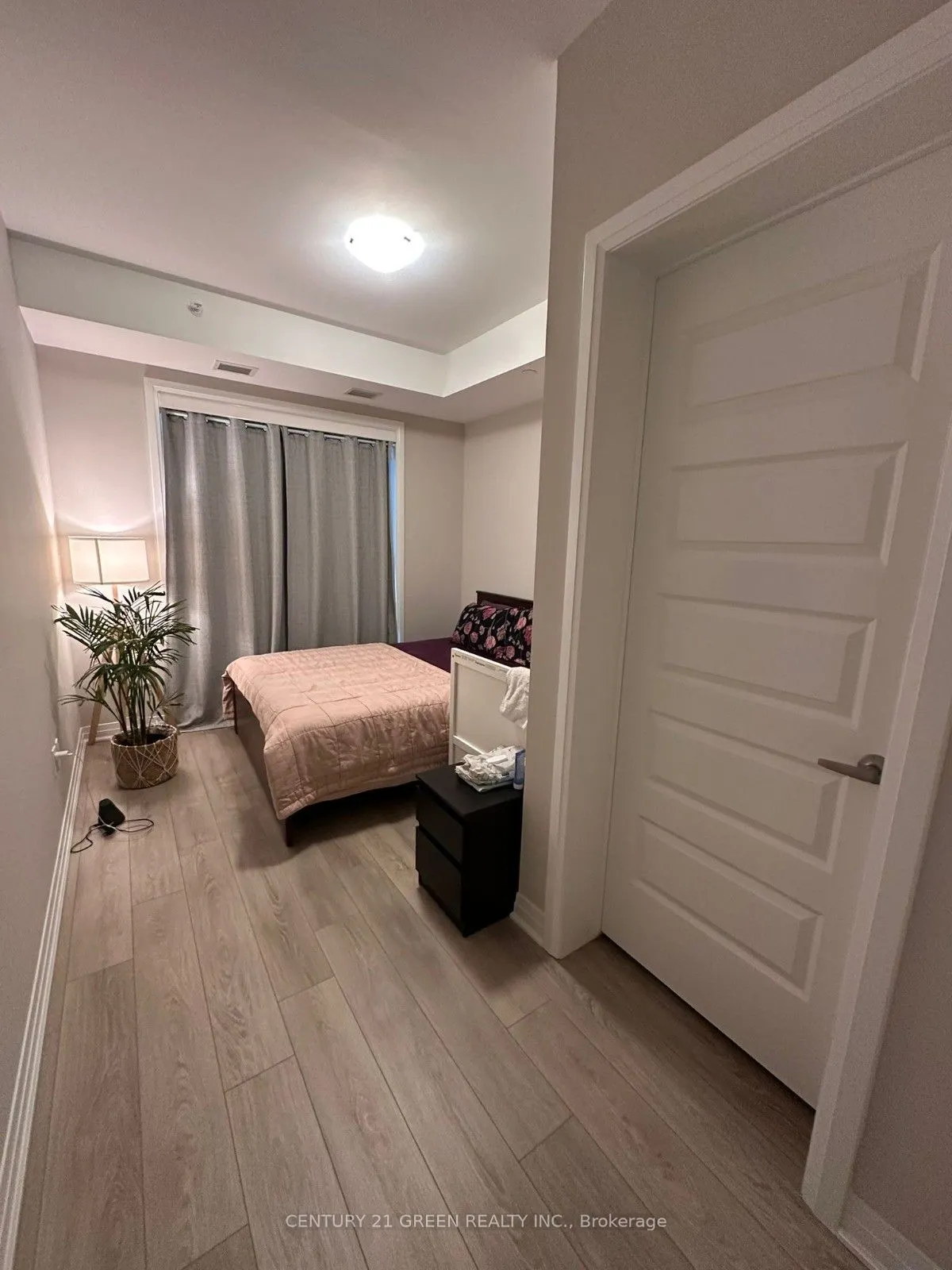 480 Gordon Krantz Boulevard, #520
