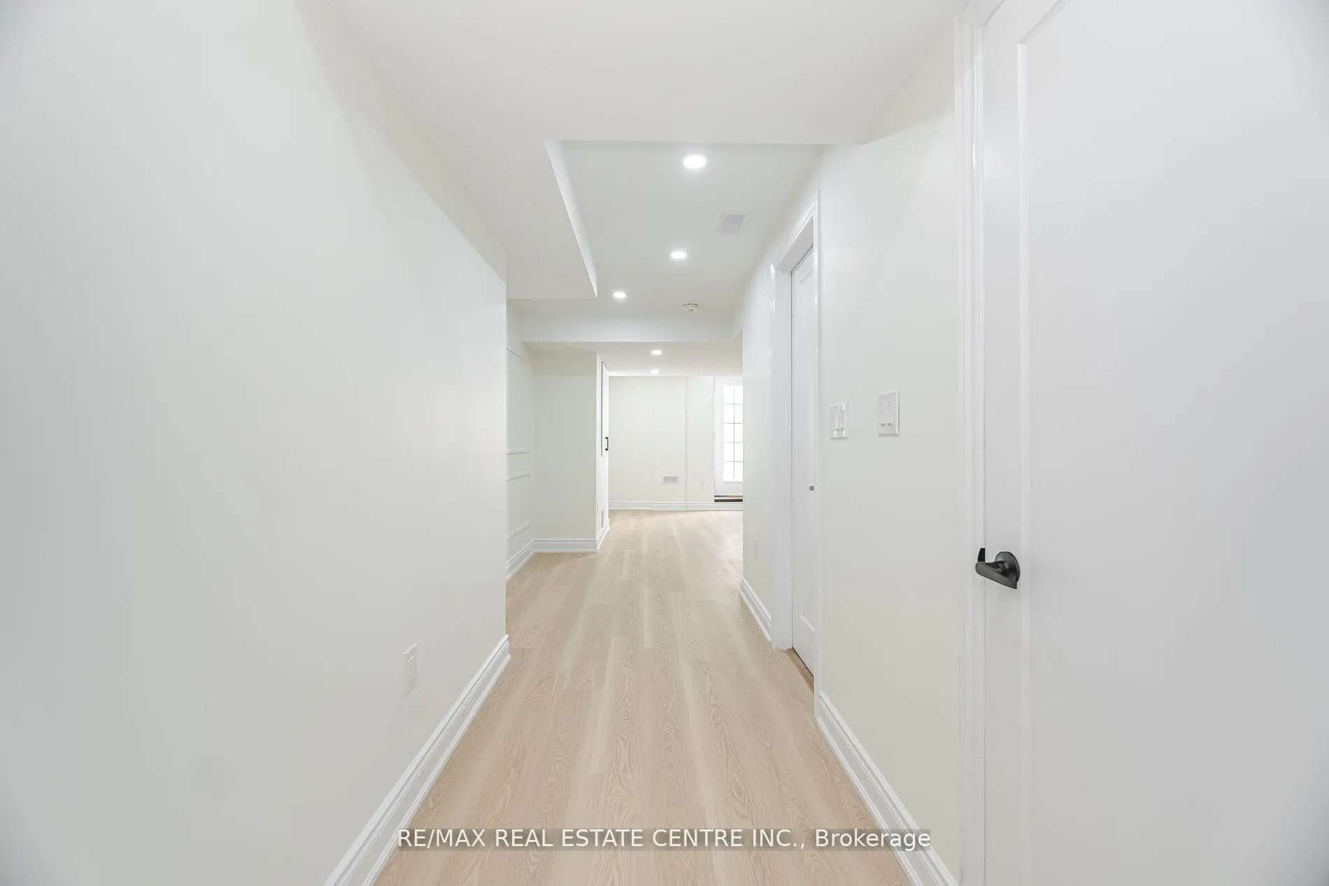 351 Greenless Circle, #Lower