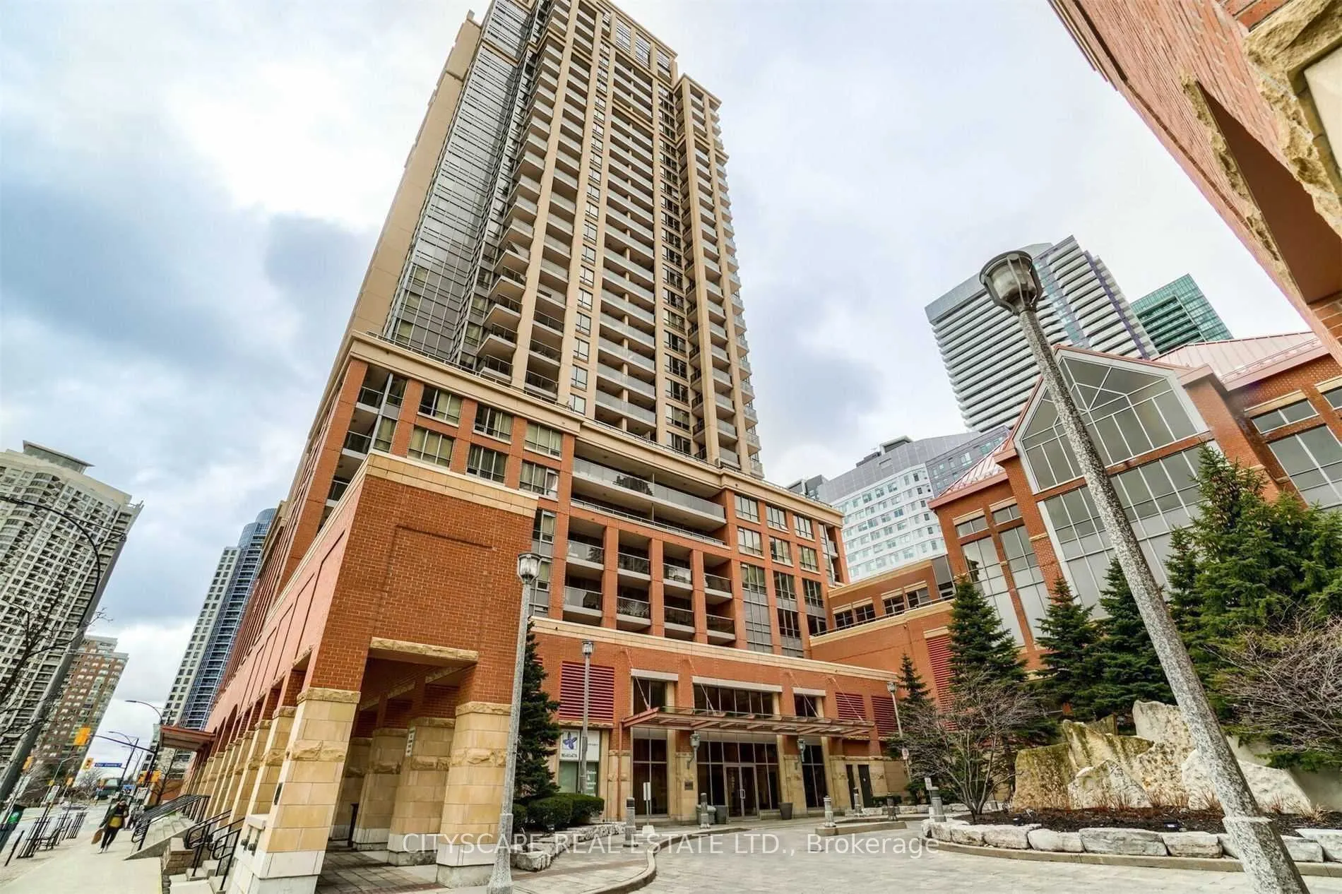 4080 LIVING ARTS Drive, #2003