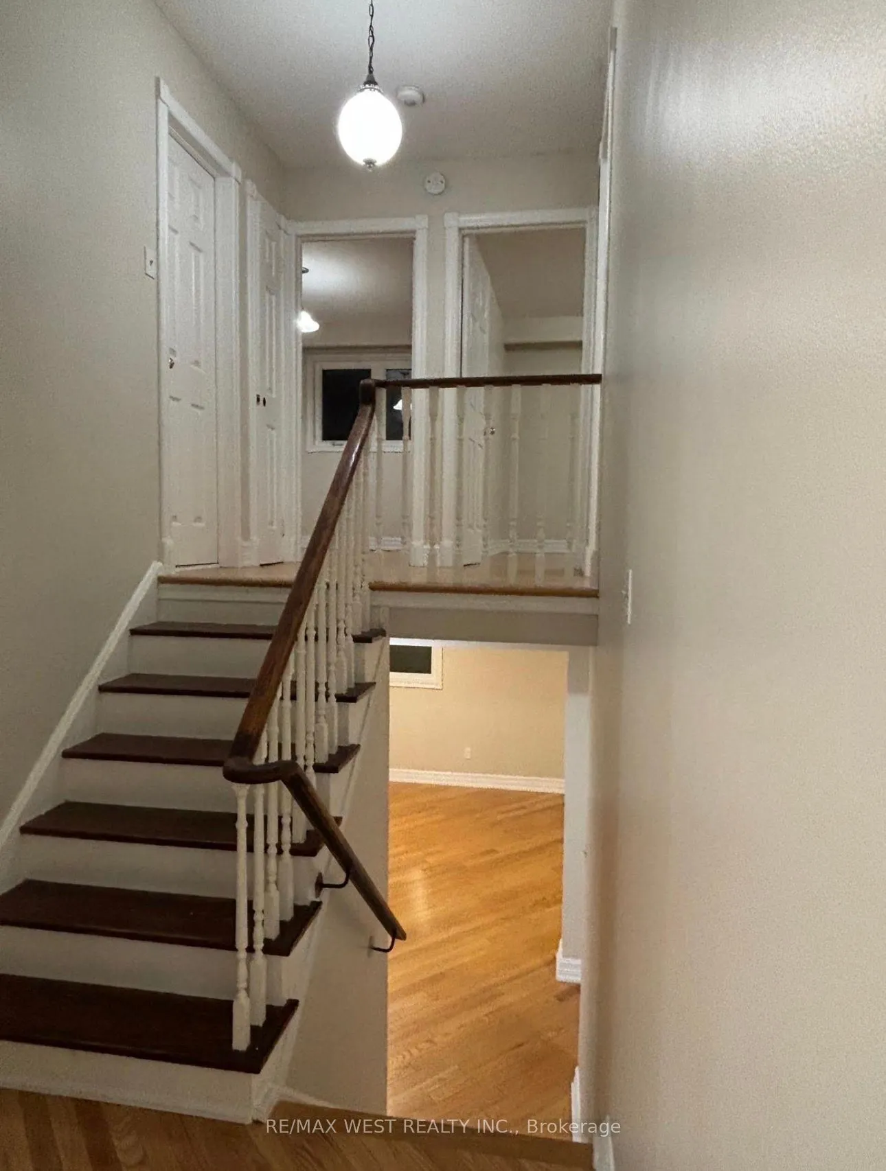4 Dantek Court