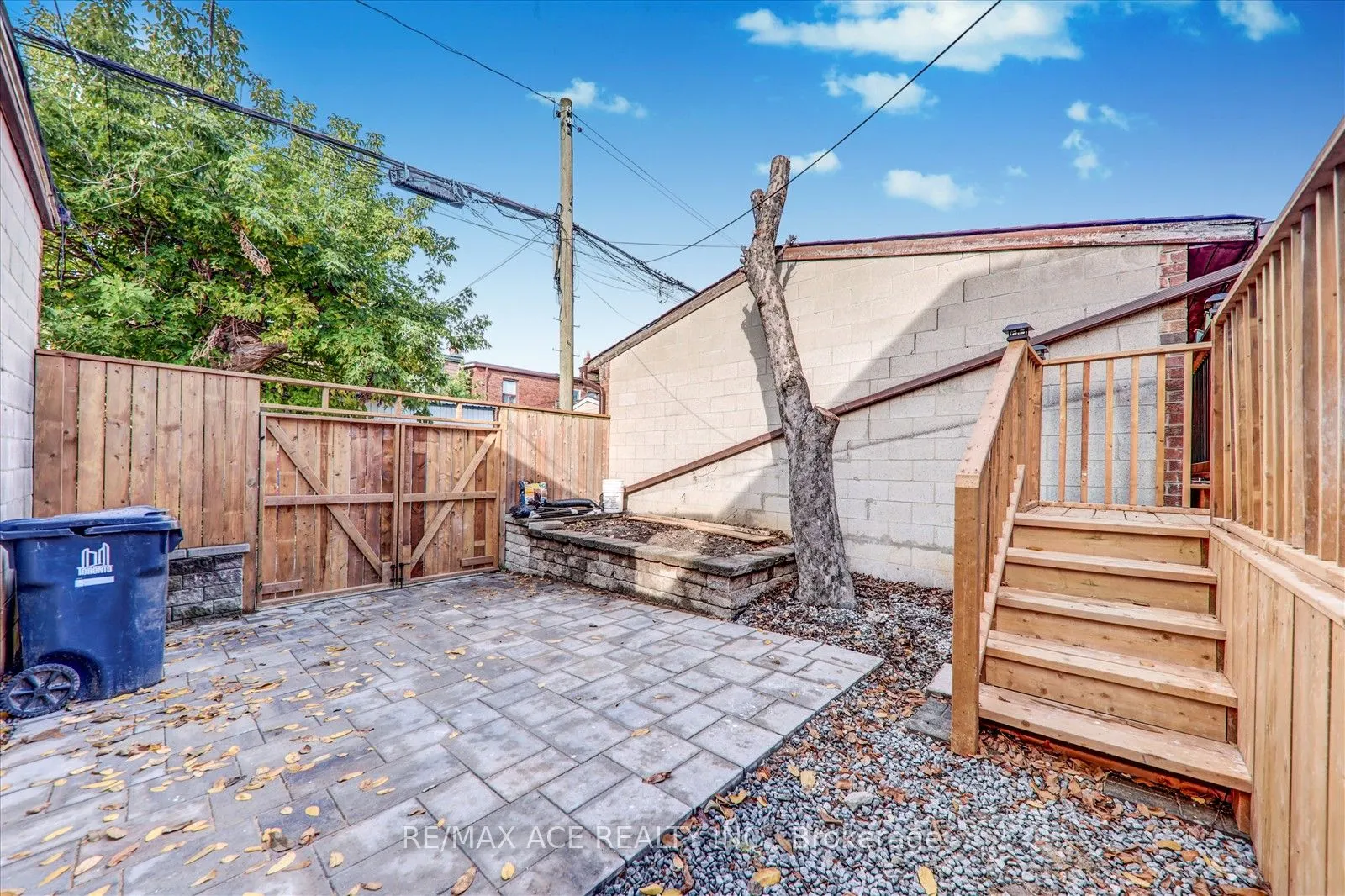 734 Brock Avenue