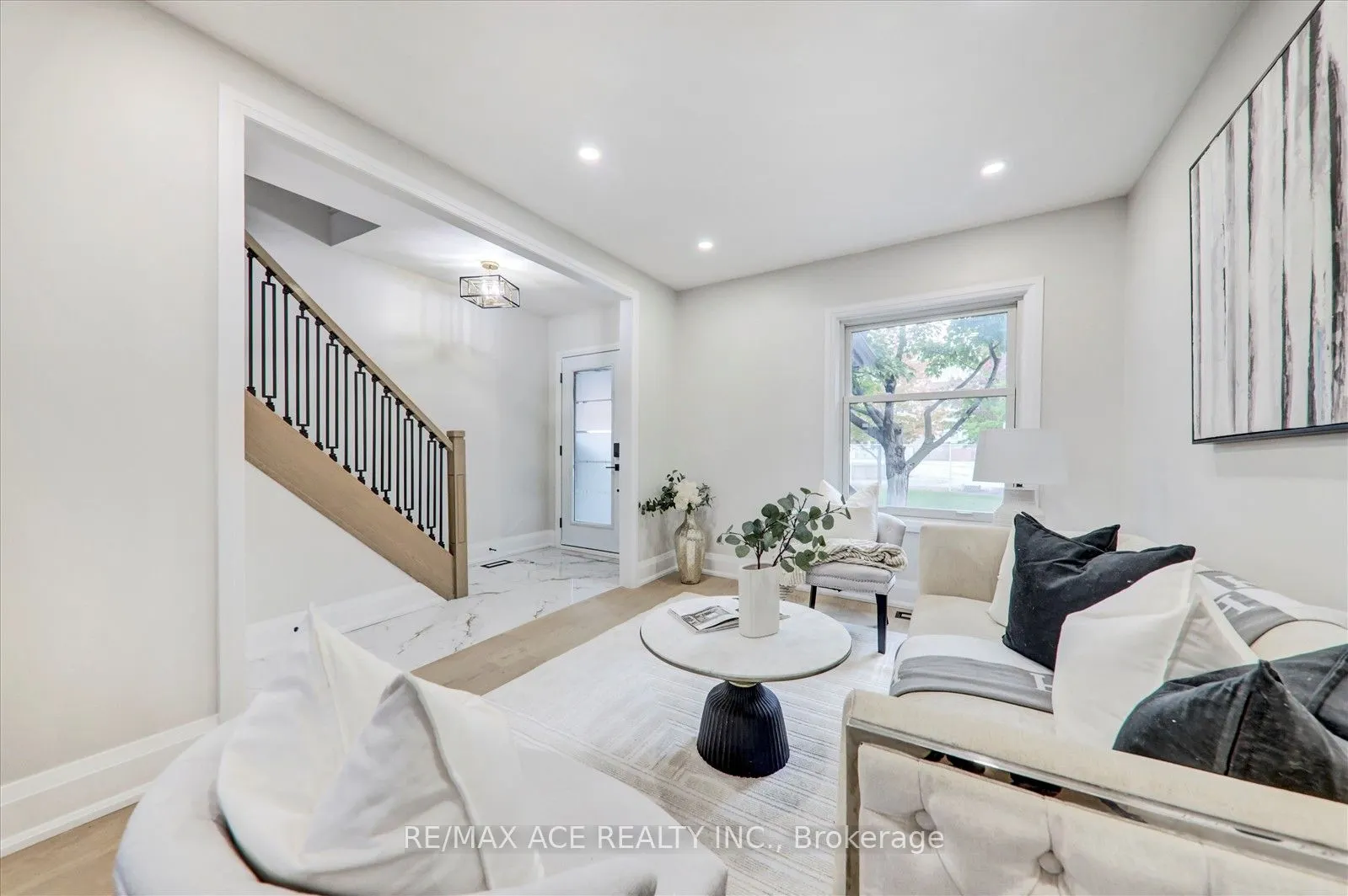 734 Brock Avenue