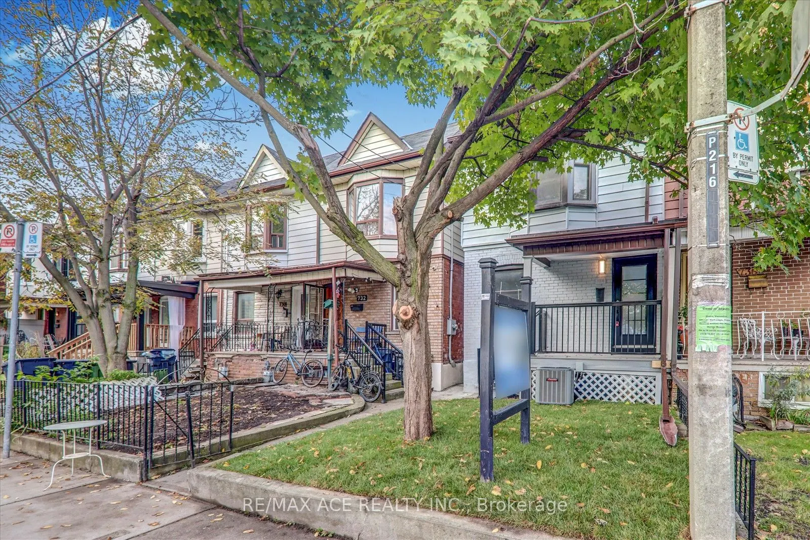 734 Brock Avenue