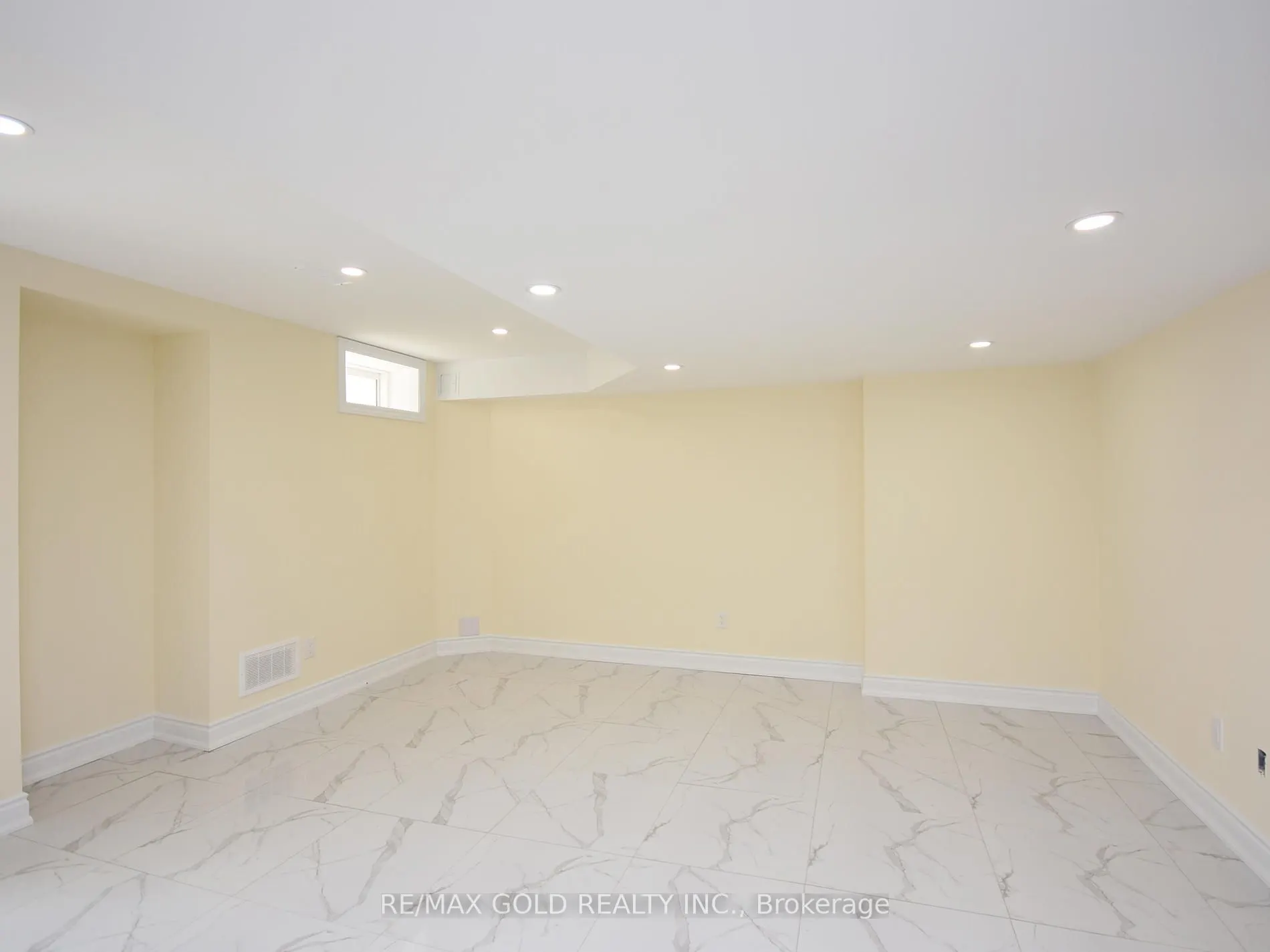 110 Banbridge Crescent, #Lower