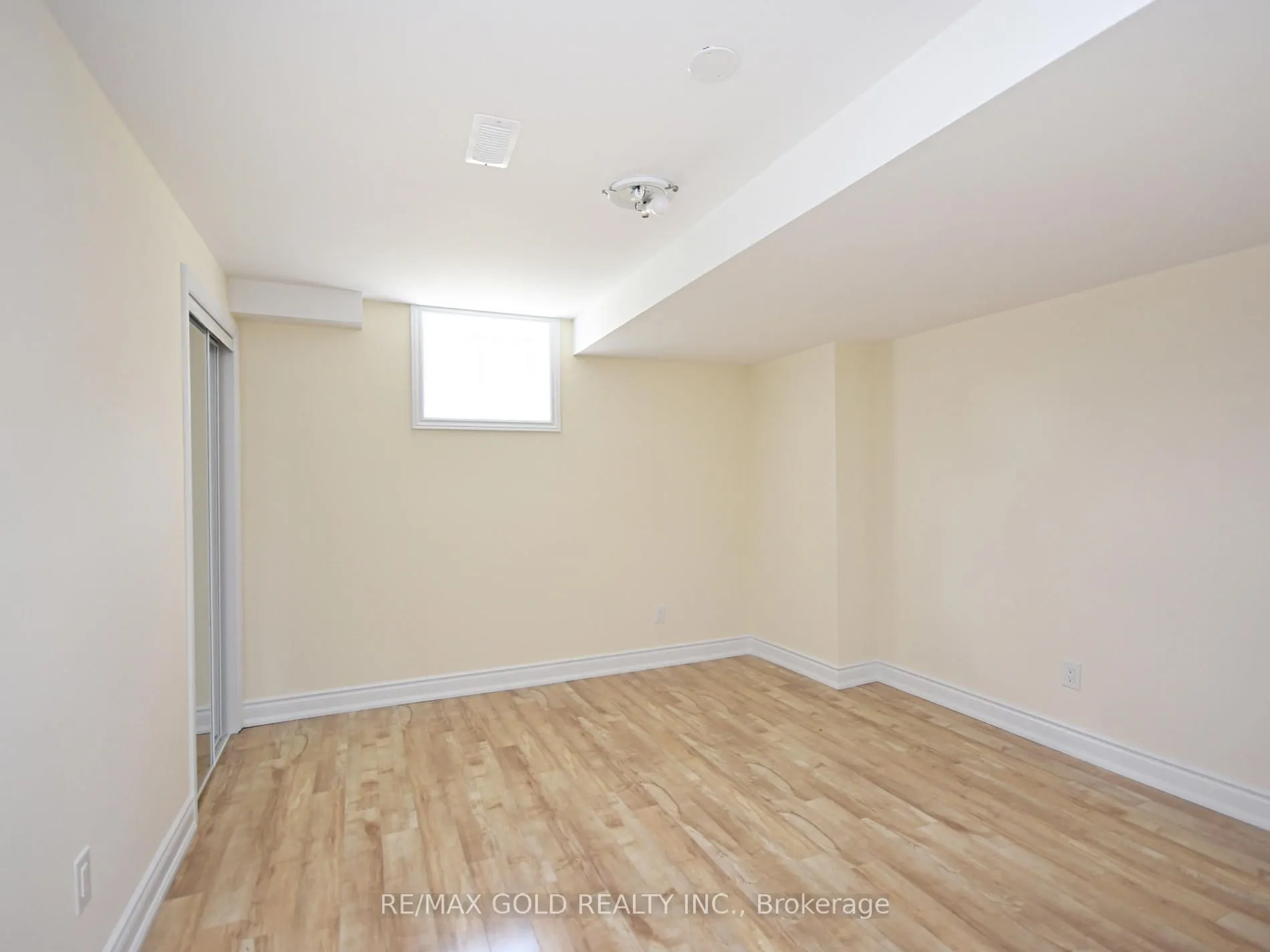 110 Banbridge Crescent, #Lower