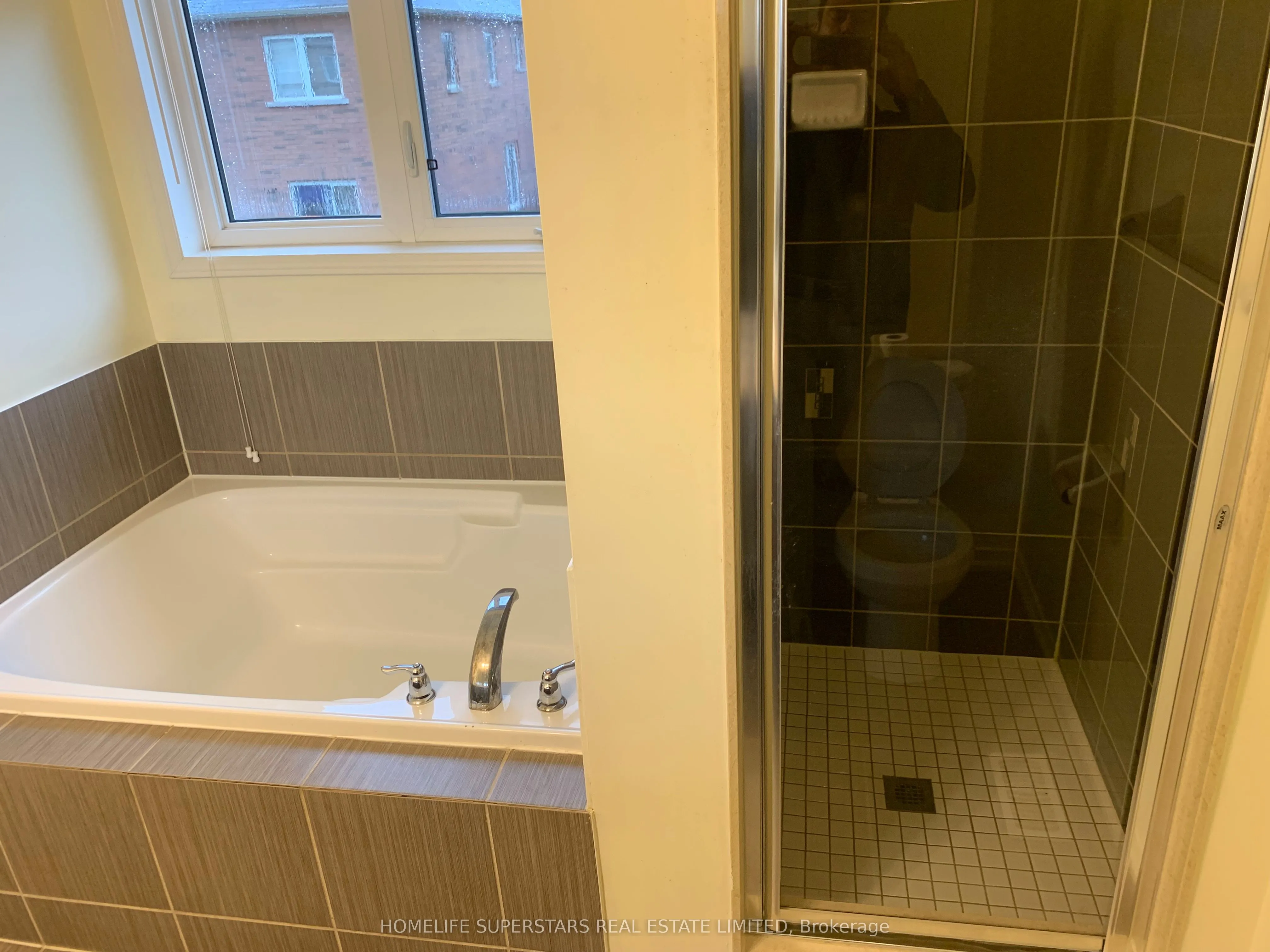 72 Loftsmoor Drive, #Upper