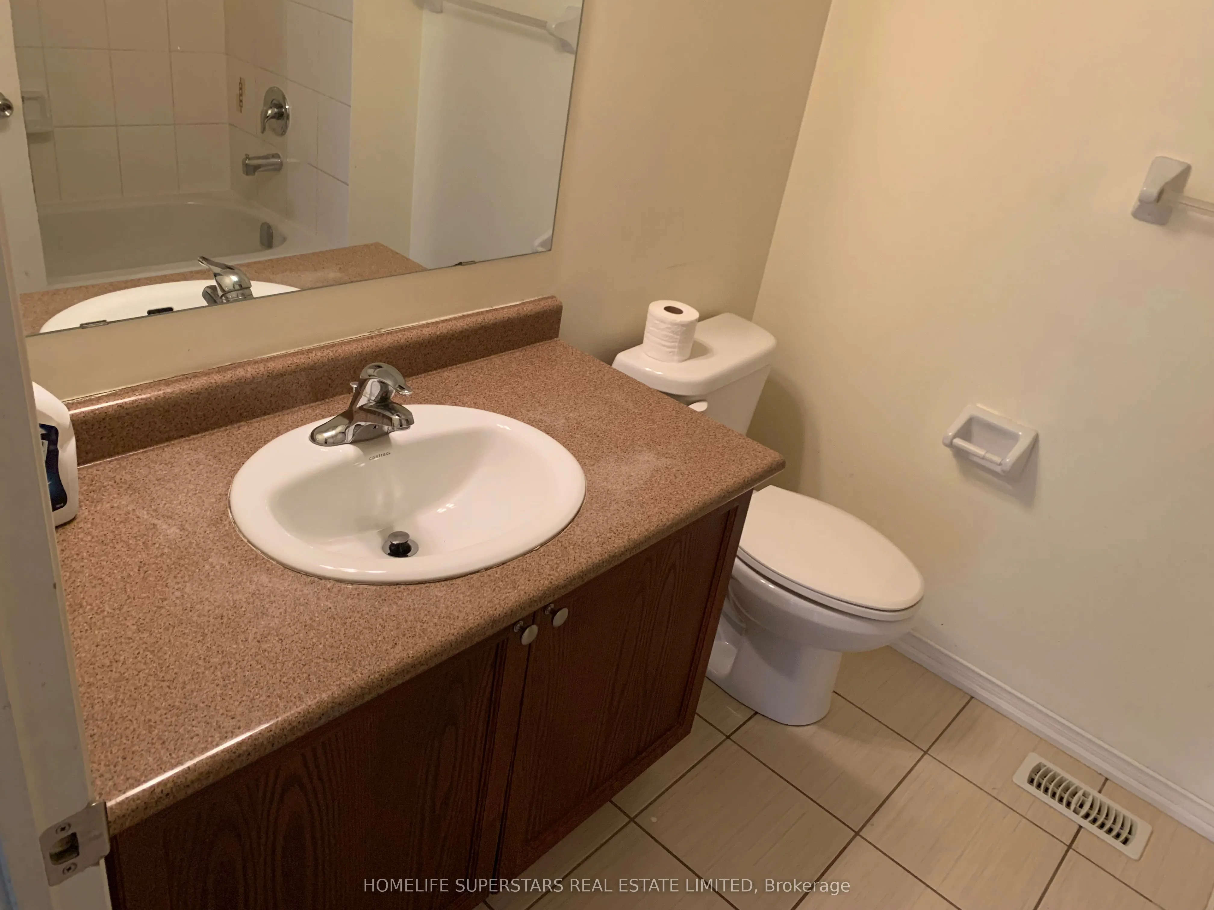 72 Loftsmoor Drive, #Upper