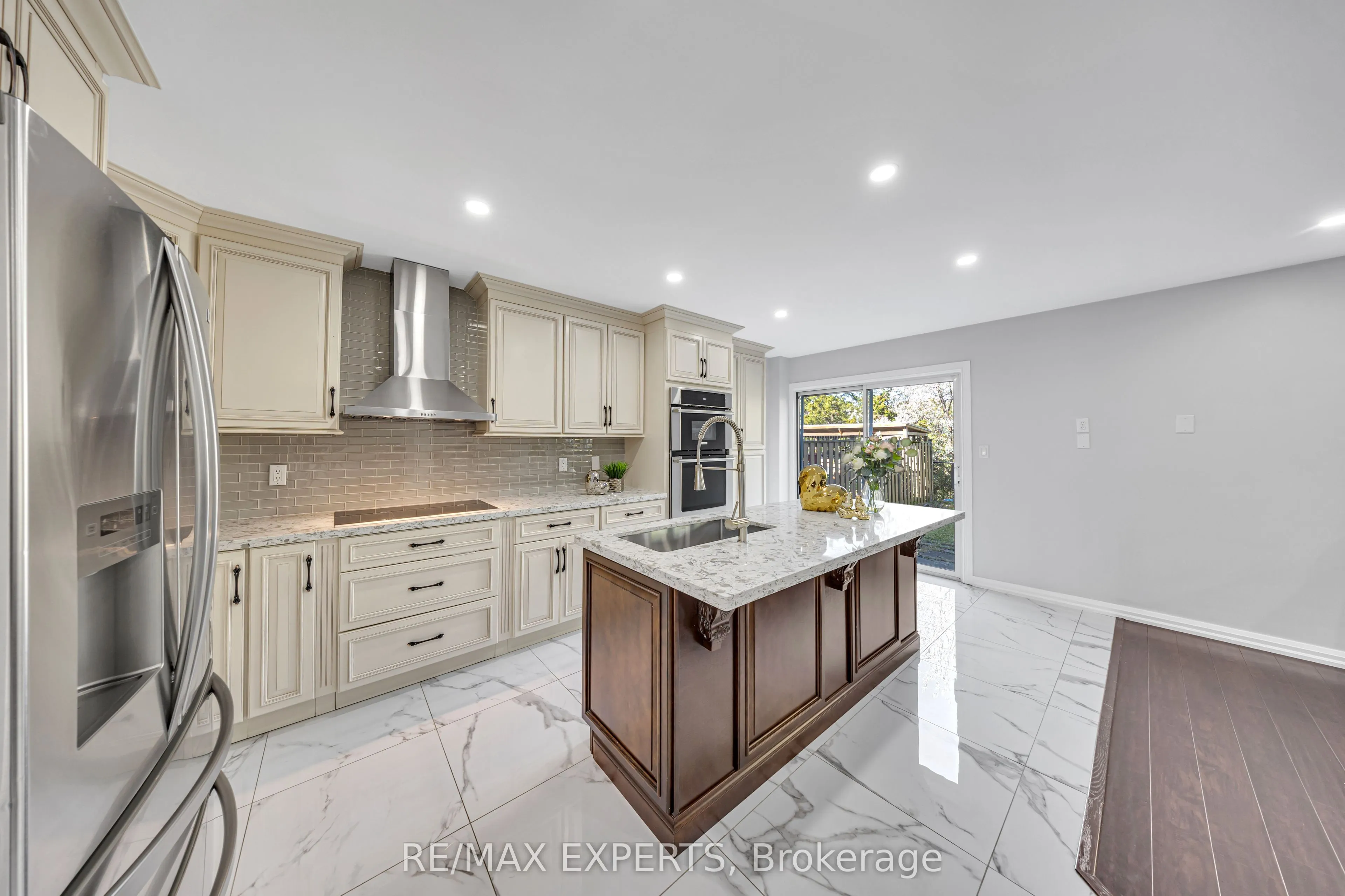 1103 Blueheron Boulevard