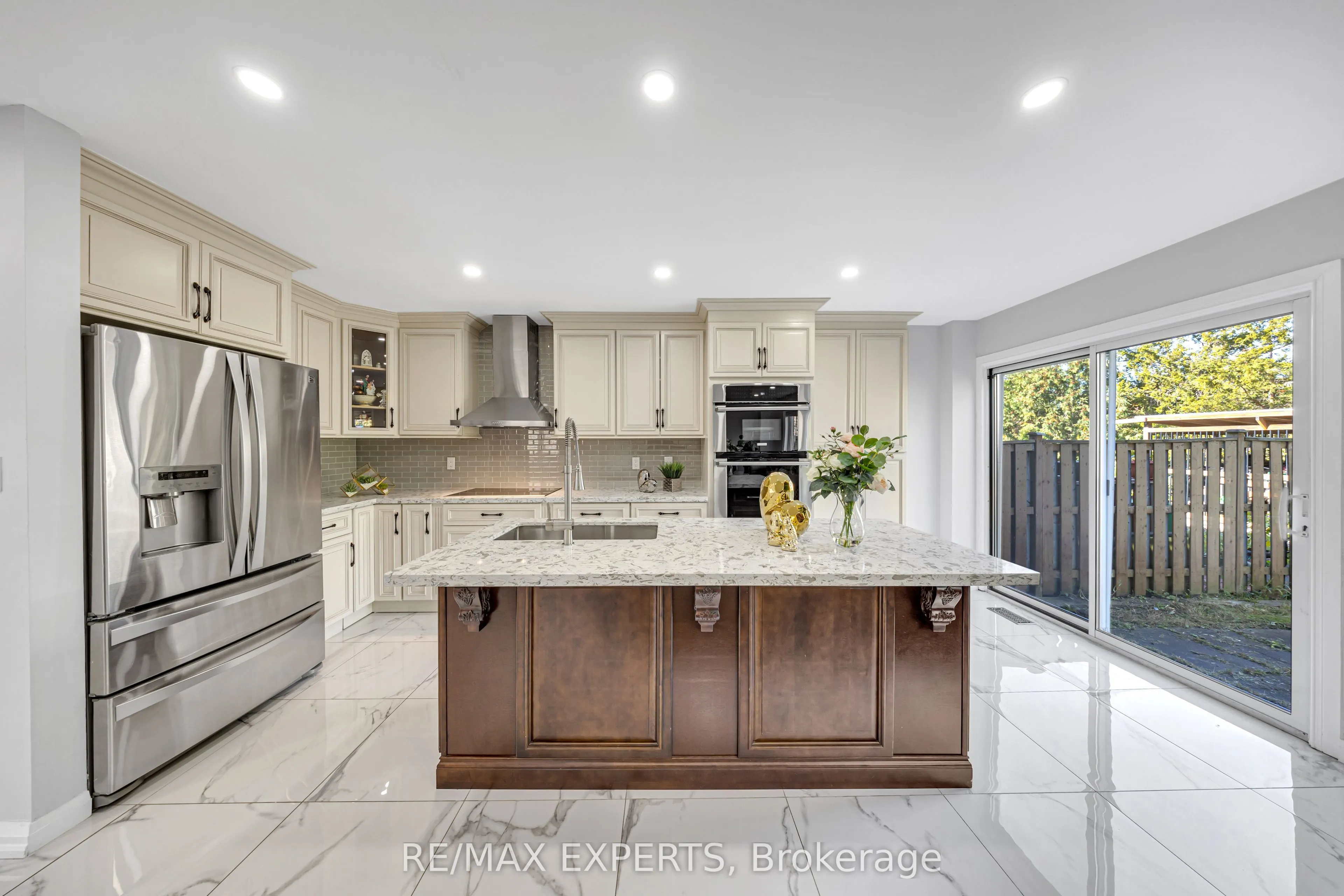 1103 Blueheron Boulevard