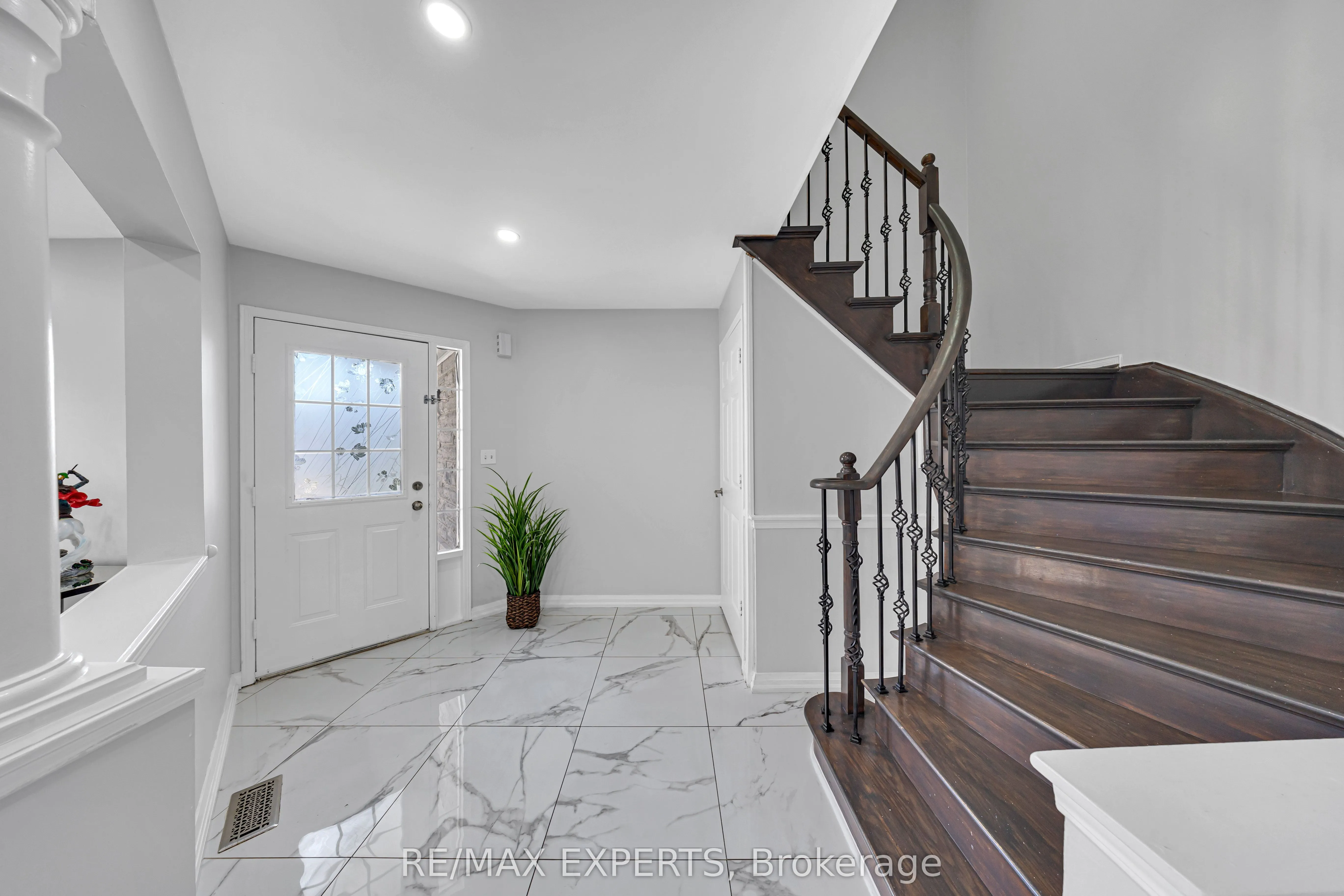 1103 Blueheron Boulevard