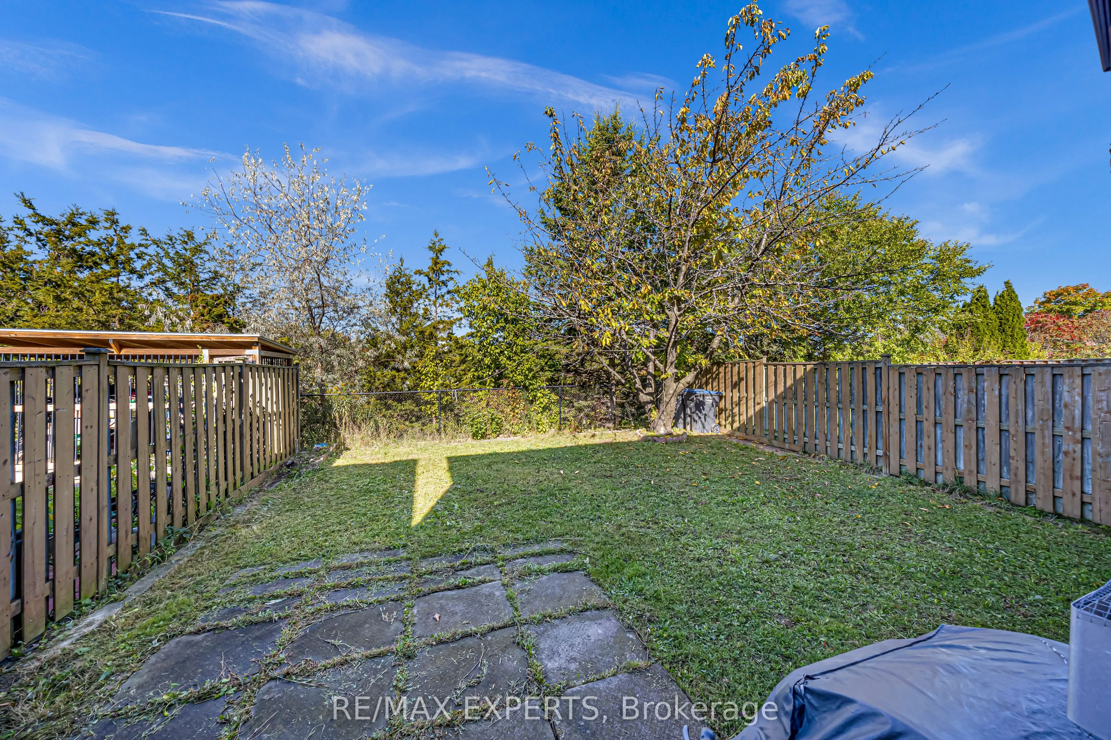 1103 Blueheron Boulevard