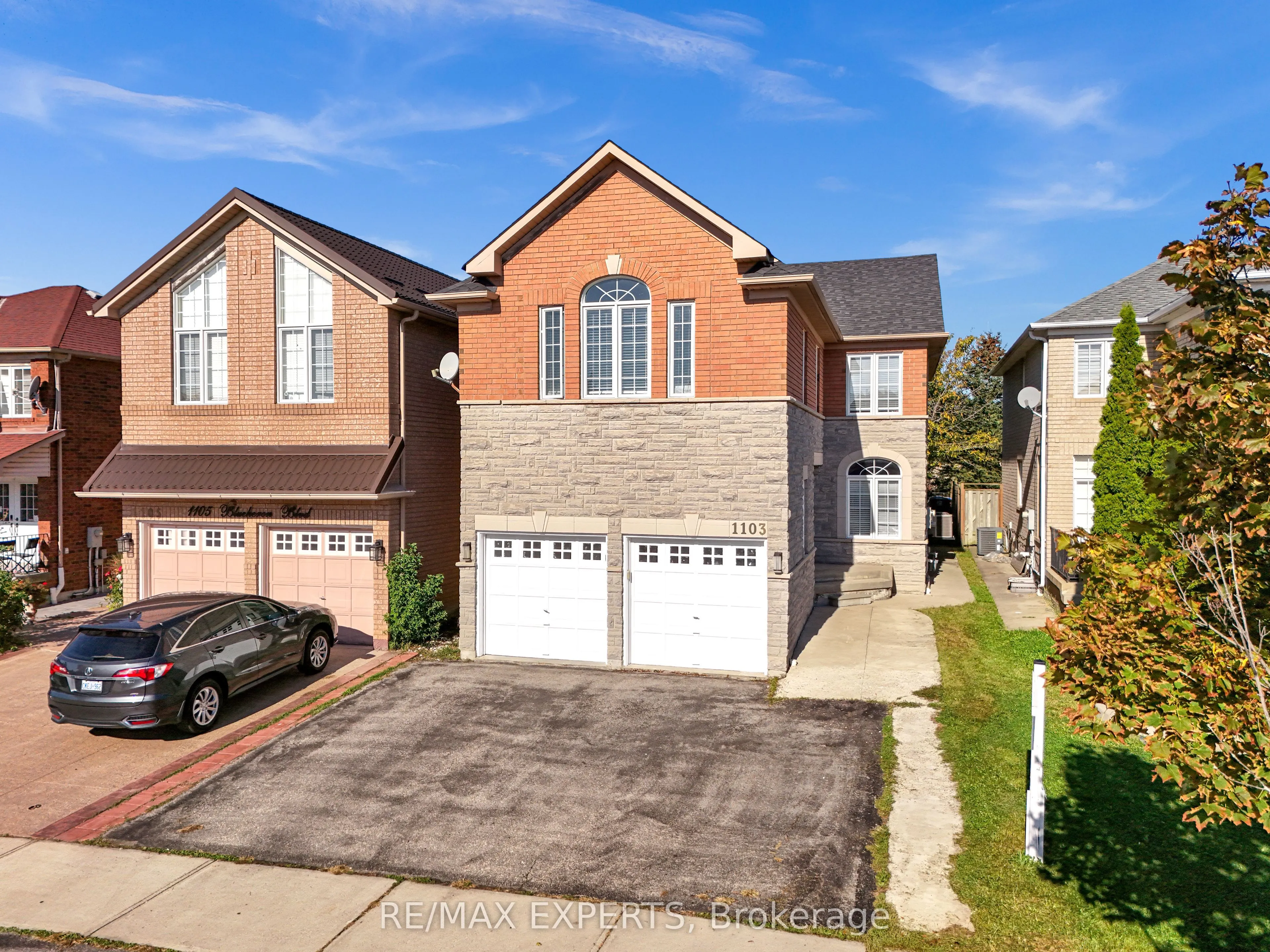 1103 Blueheron Boulevard
