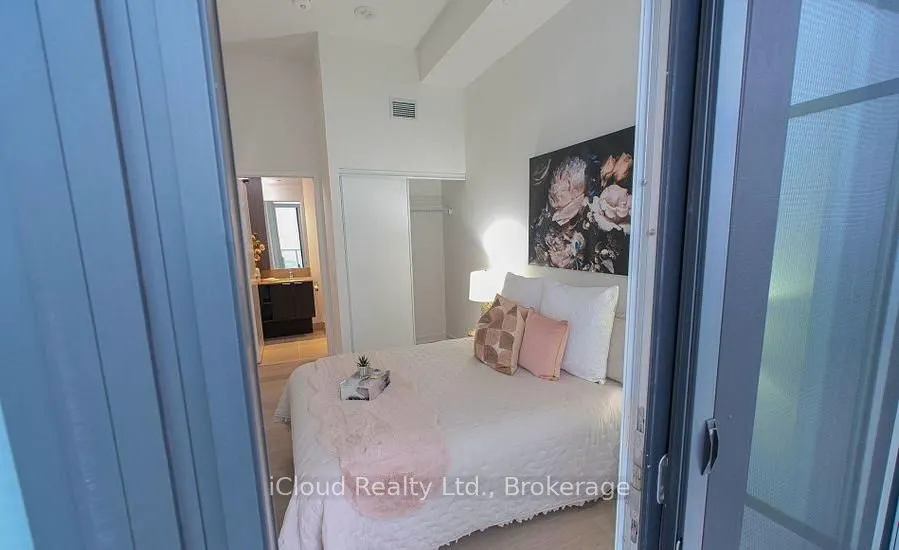 3883 Quartz Road, #4901