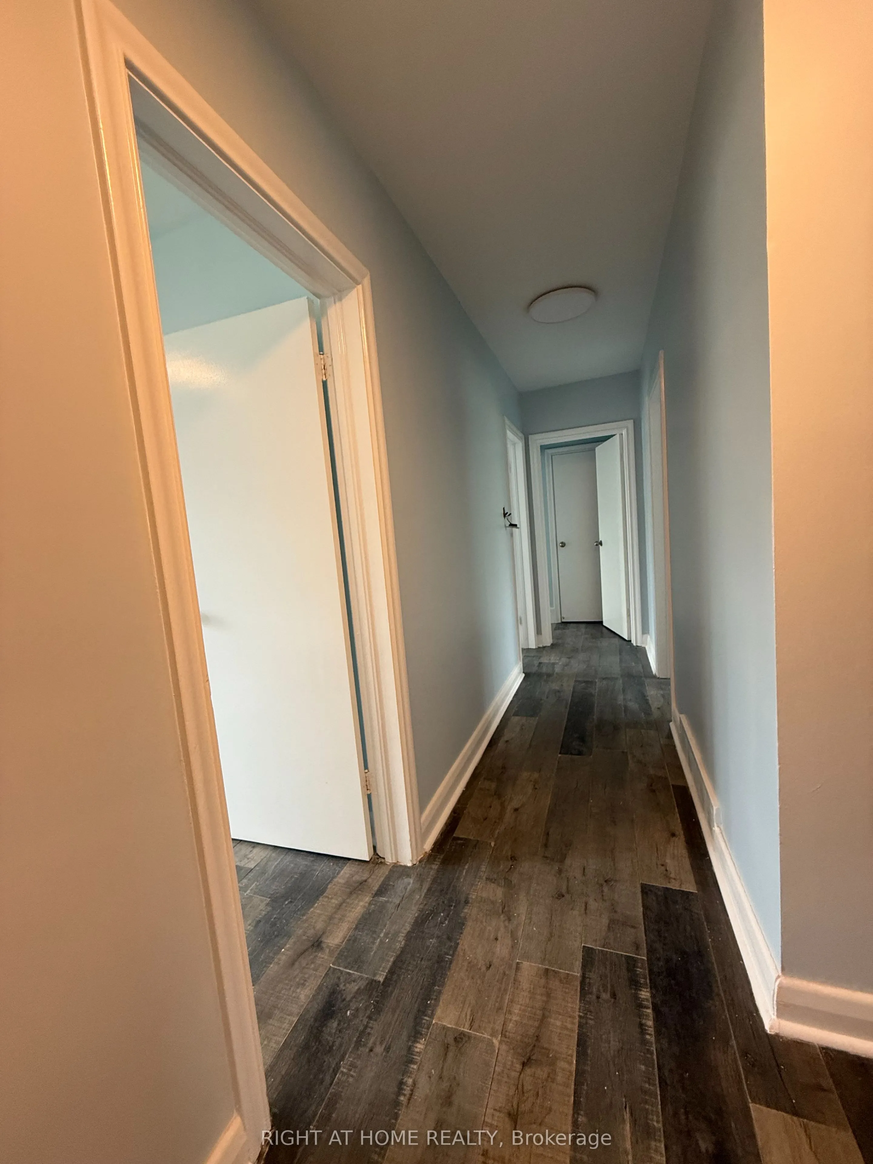 115 Main Street S